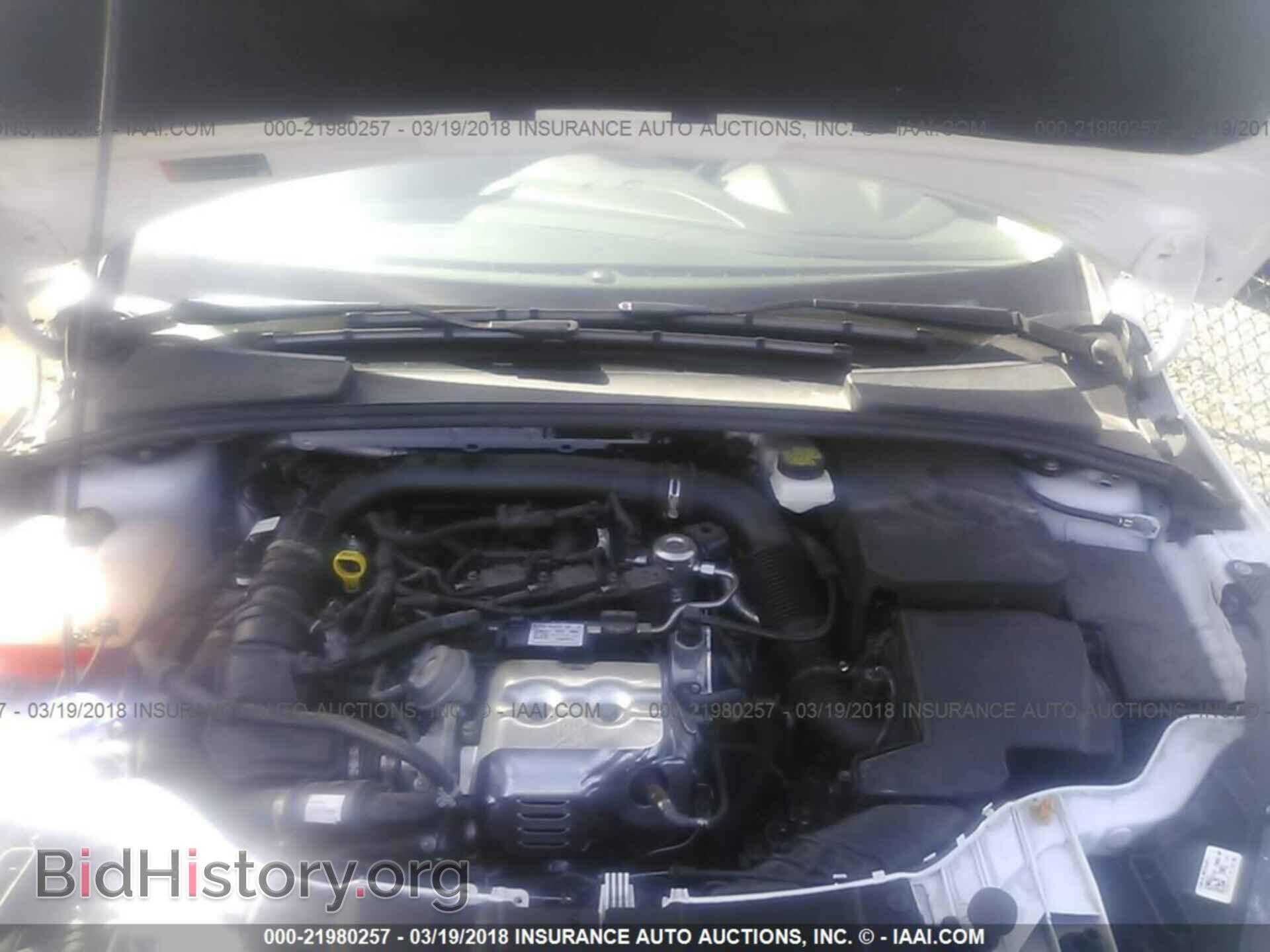 2017 Ford Focus - VIN: 1FADP3FEXHL292855 - Photo 10