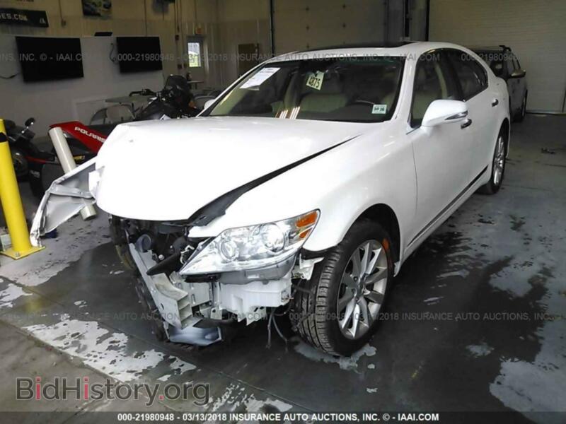 2012 Lexus LS (VIN JTHCL5EF2C5012560) — photo 2 of 10