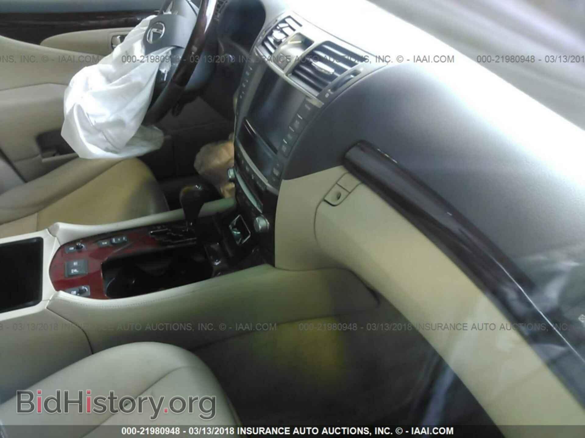 2012 Lexus Ls - VIN: JTHCL5EF2C5012560 - Фото 5