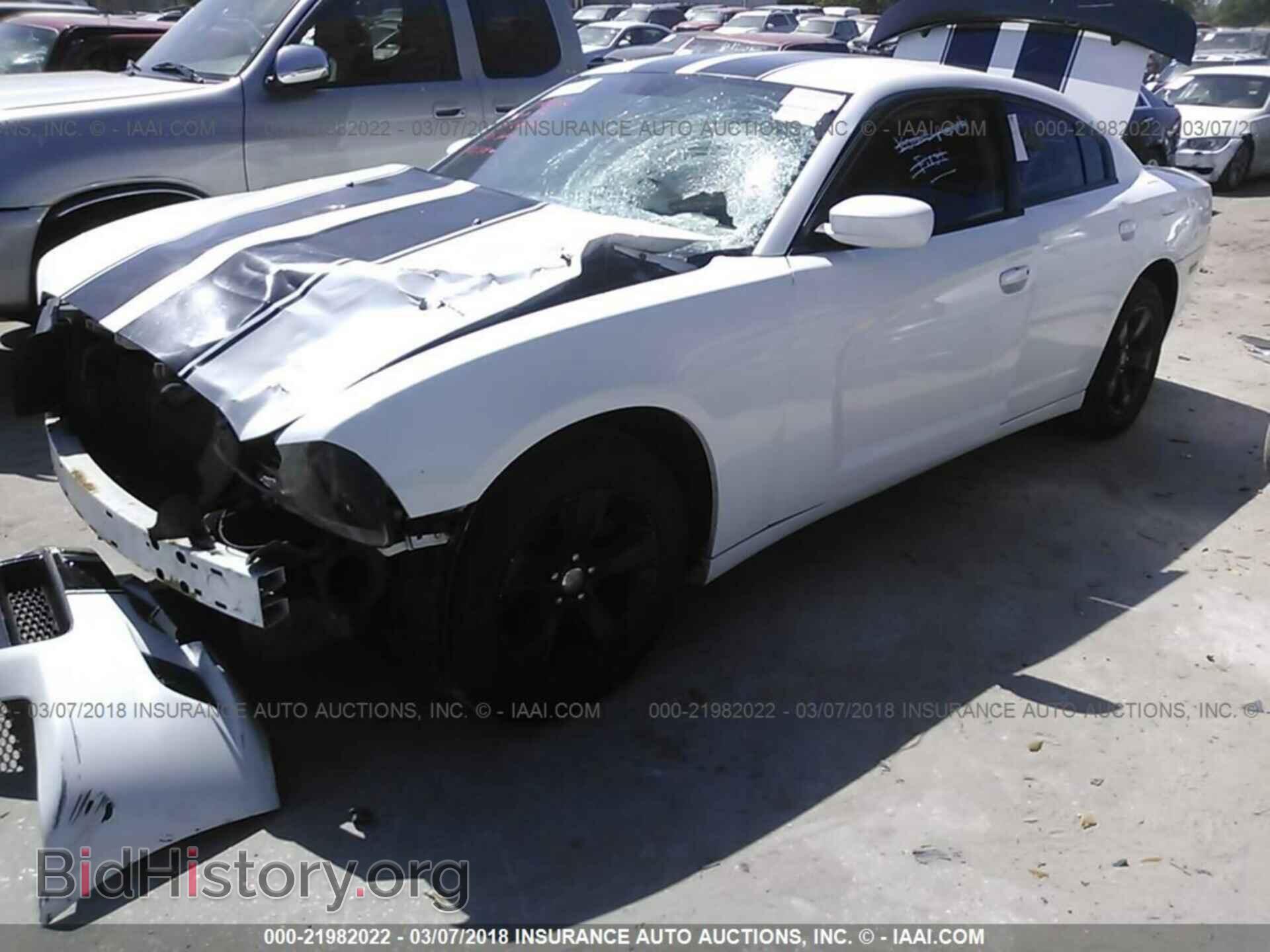 2011 Dodge Charger - VIN: 2B3CL3CG6BH578201 - Фото 2