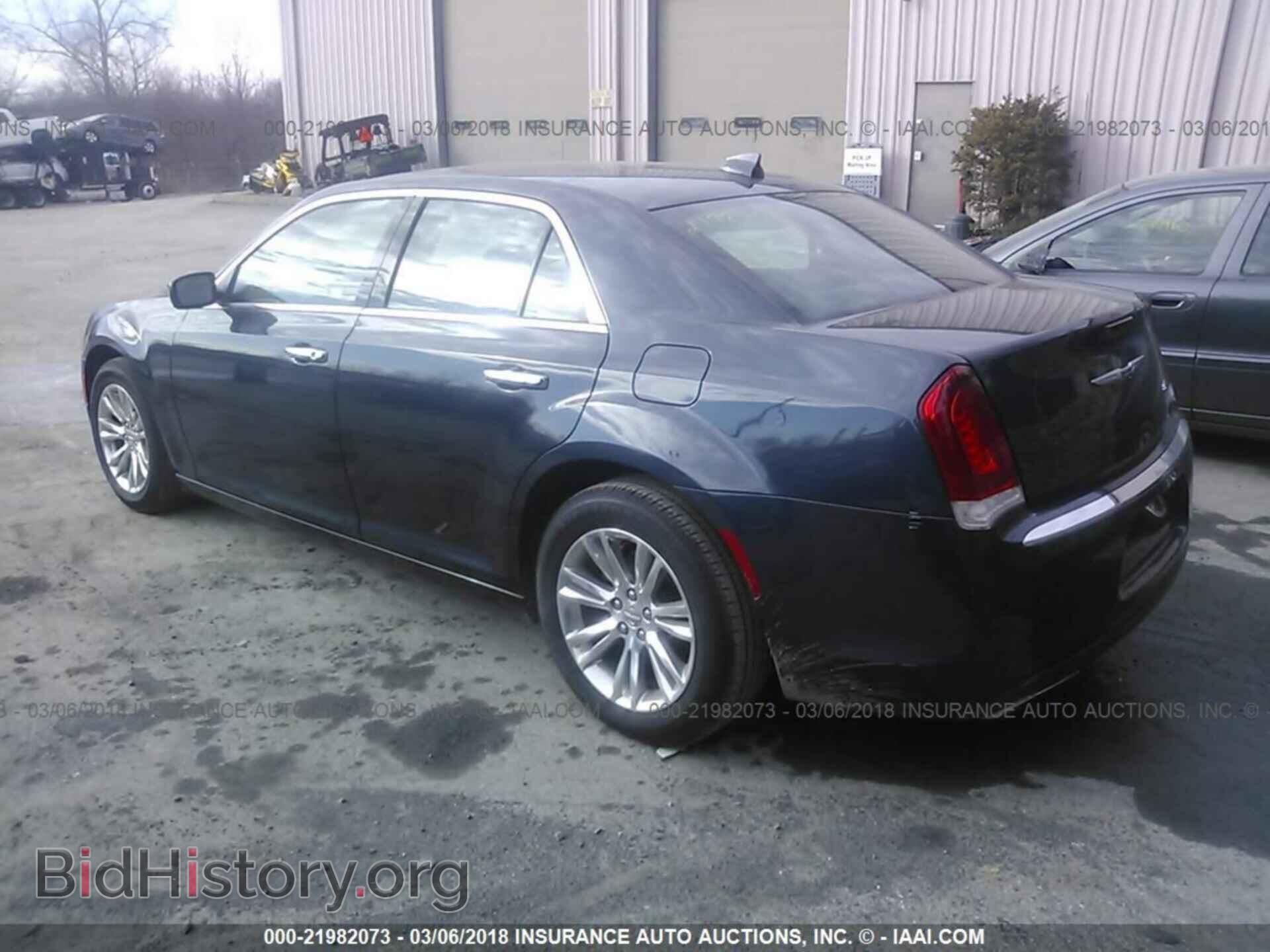 2017 Chrysler 300c - VIN: 2C3CCAEG4HH646086 - Фото 3