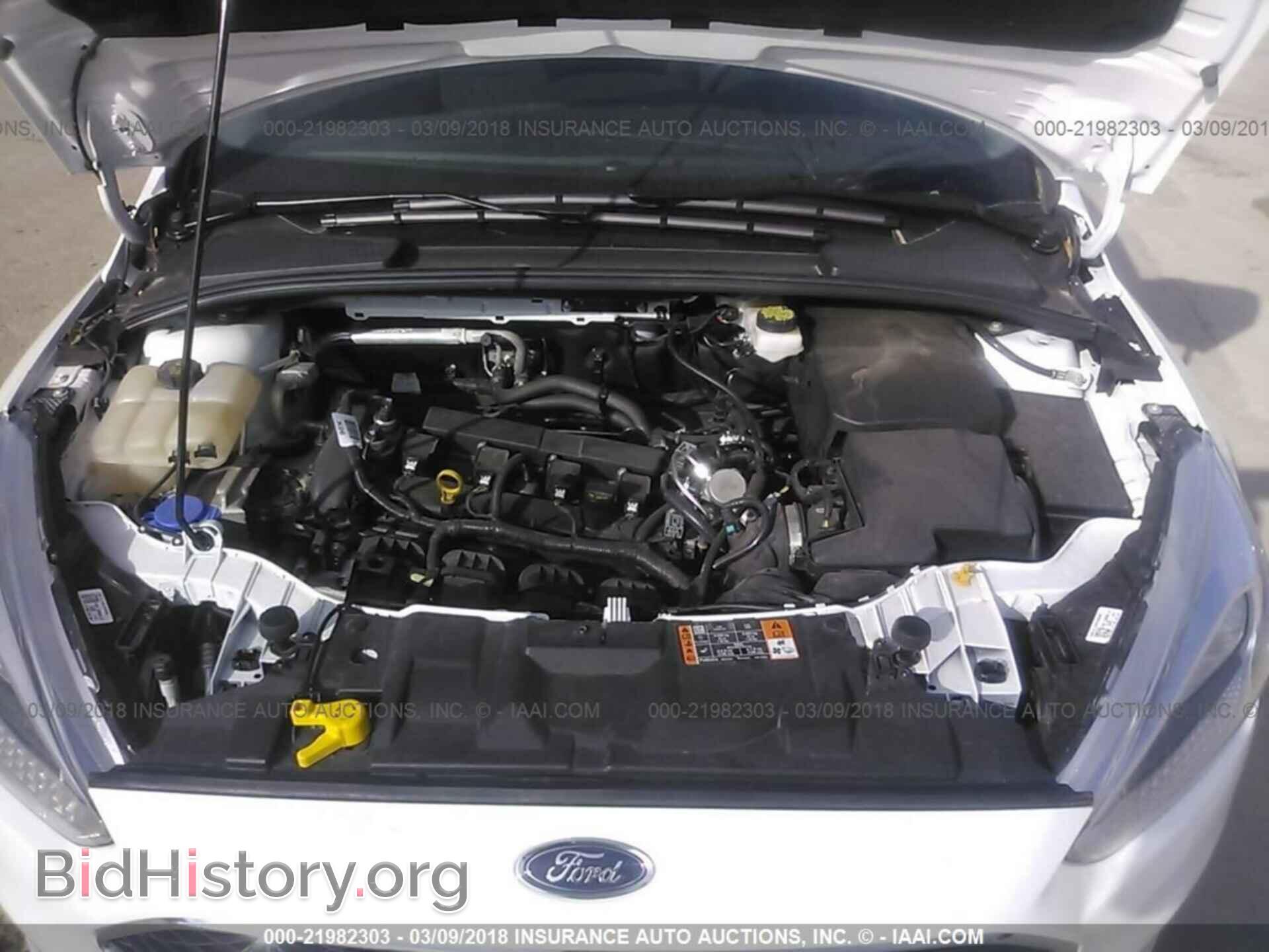 2017 Ford Focus - VIN: 1FADP3F22HL286036 - Photo 10
