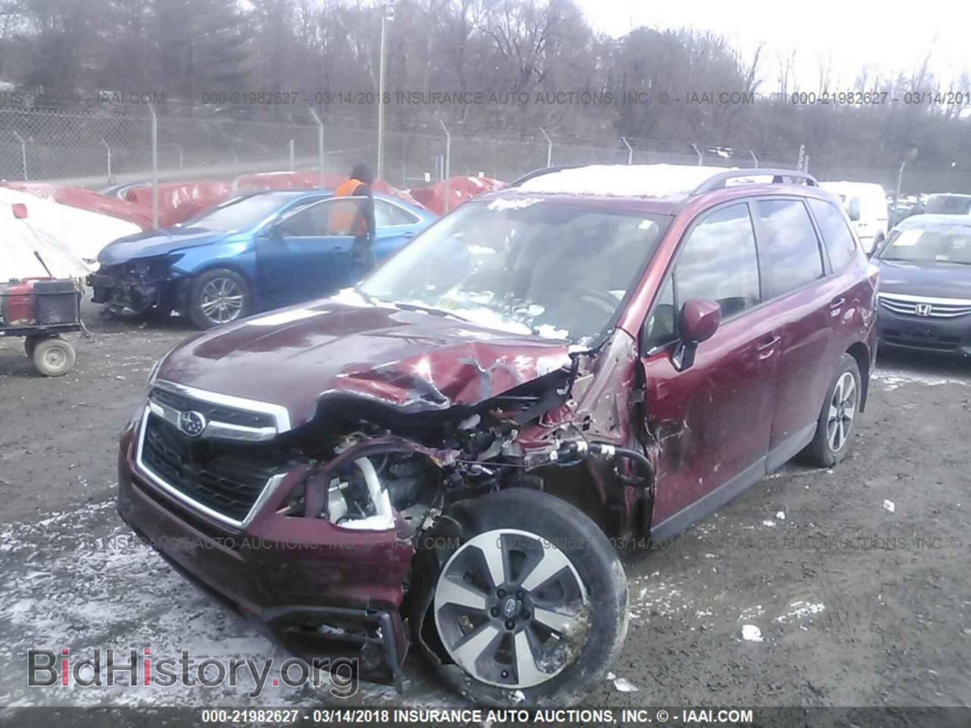 2017 Subaru Forester - VIN: JF2SJAEC7HH414549 - Photo 6
