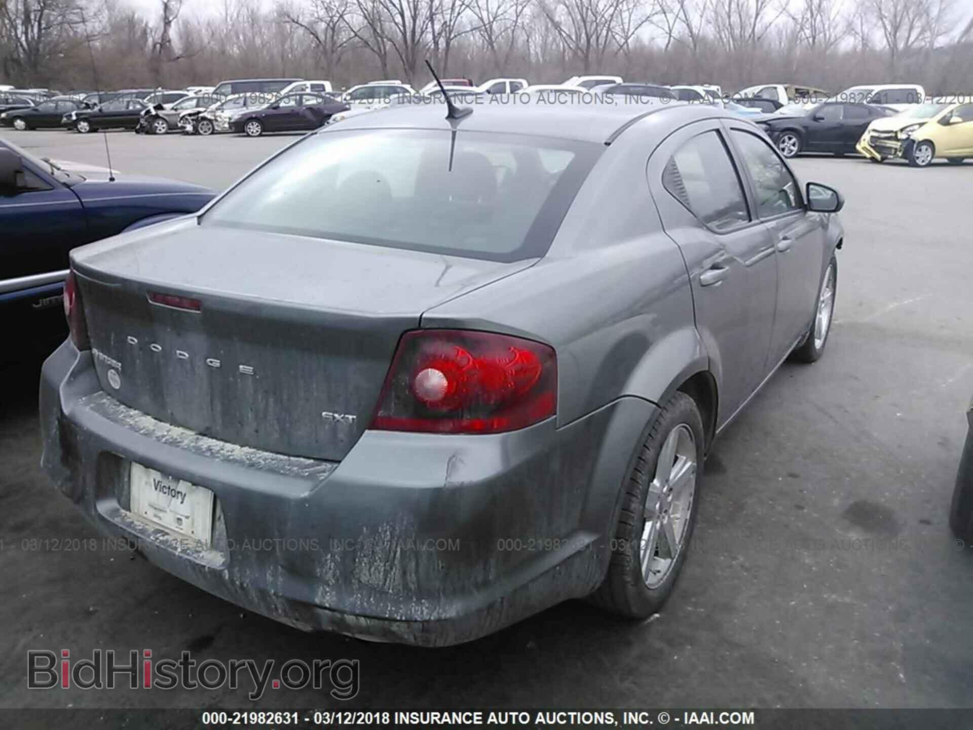 2013 Dodge Avenger - VIN: 1C3CDZCB5DN708079 - Photo 4