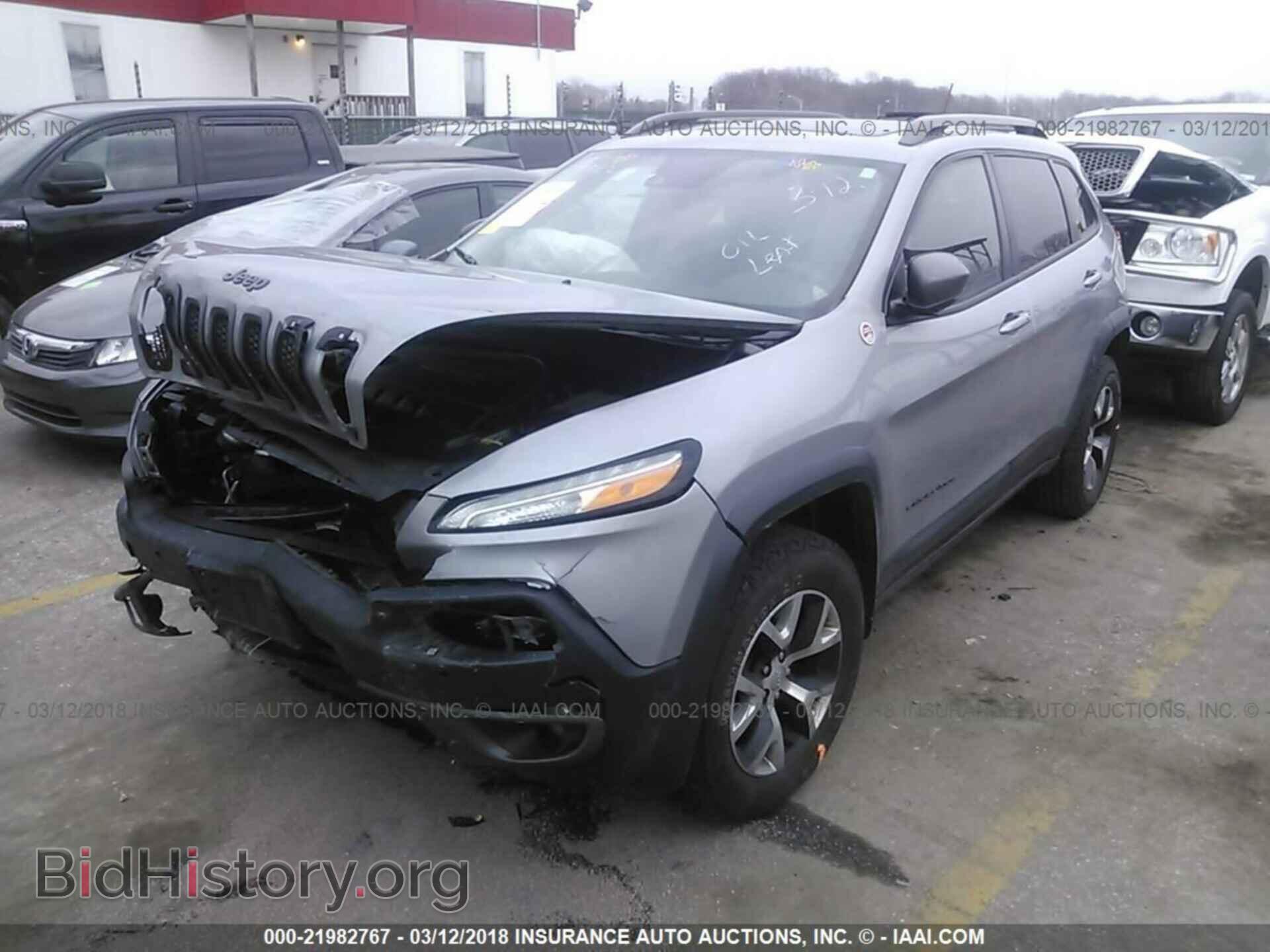 2014 Jeep Cherokee - VIN: 1C4PJMBBXEW180786 - Фото 2