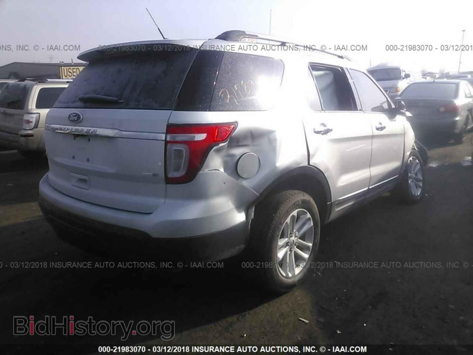 2014 Ford Explorer - VIN: 1FM5K8D89EGB25877 - Photo 4