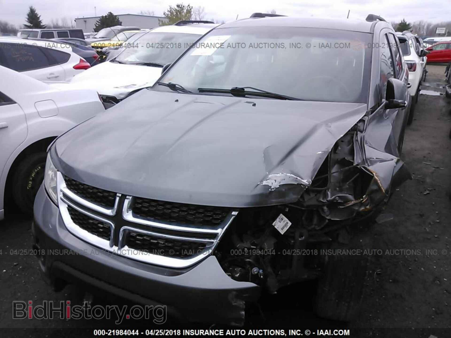 2013 Dodge Journey - VIN: 3C4PDCBB1DT555874 - Фото 2