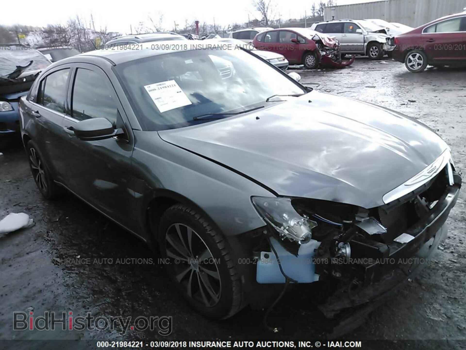 Photo 1C3CCBBB5DN579773 - Chrysler 200 2013