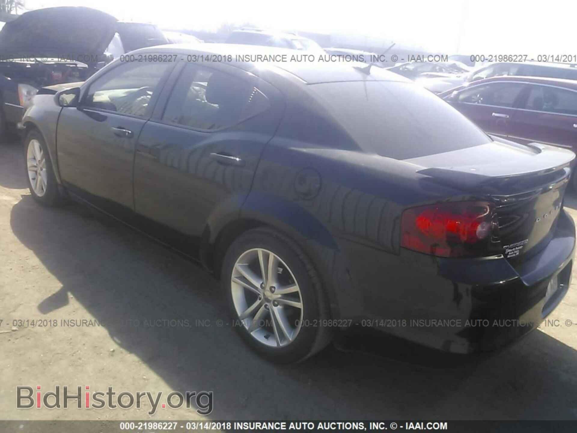 2011 Dodge Avenger - VIN: 1B3BD1FG3BN543695 - Фото 3