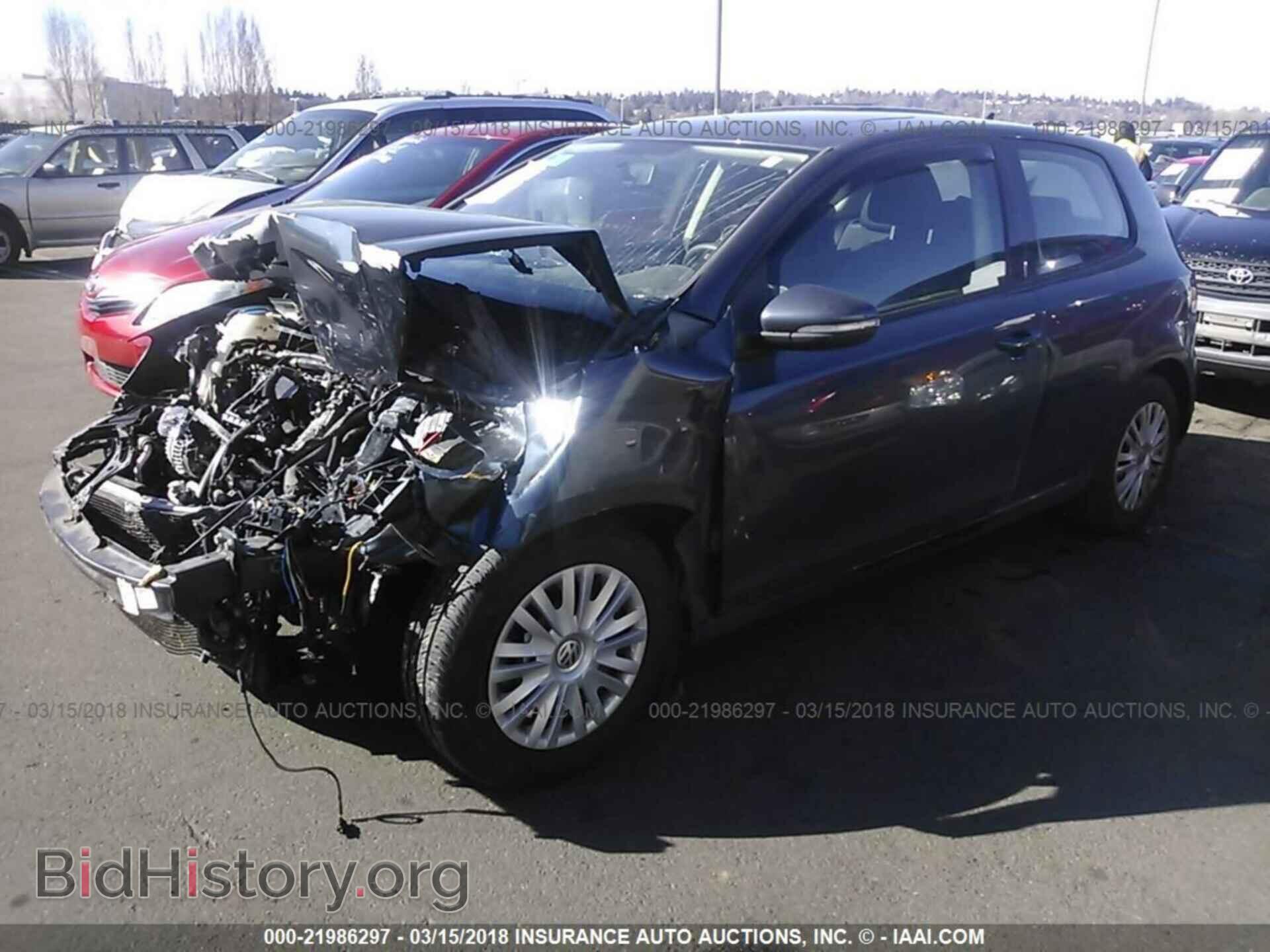 2012 Volkswagen Golf - VIN: WVWAB7AJXCW033362 - Фото 2
