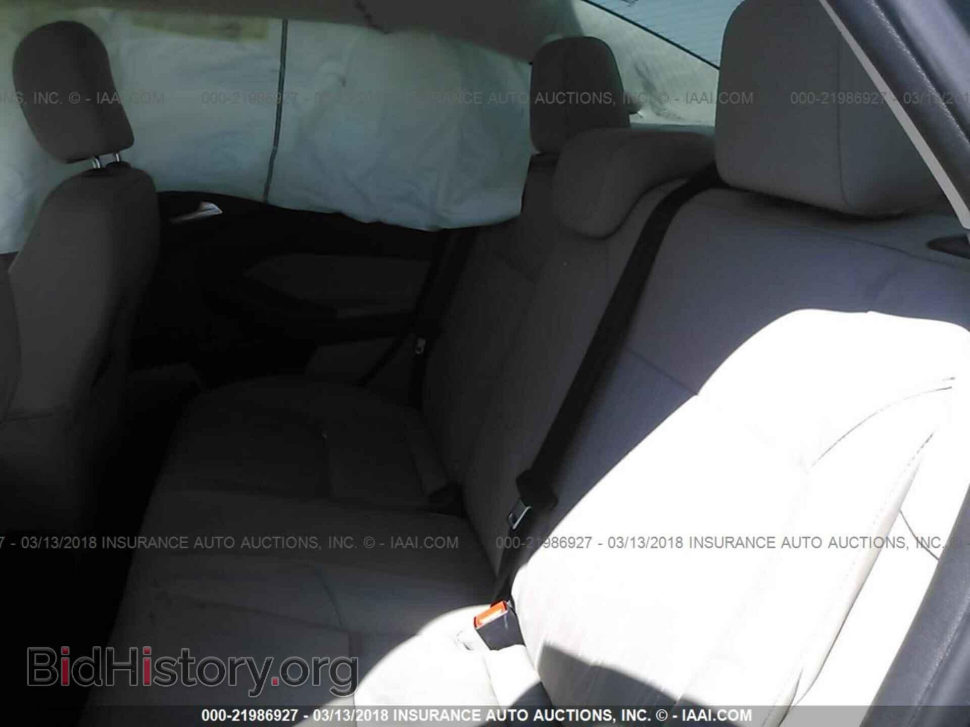 2015 Ford Focus - VIN: 1FADP3F25FL368050 - Photo 8