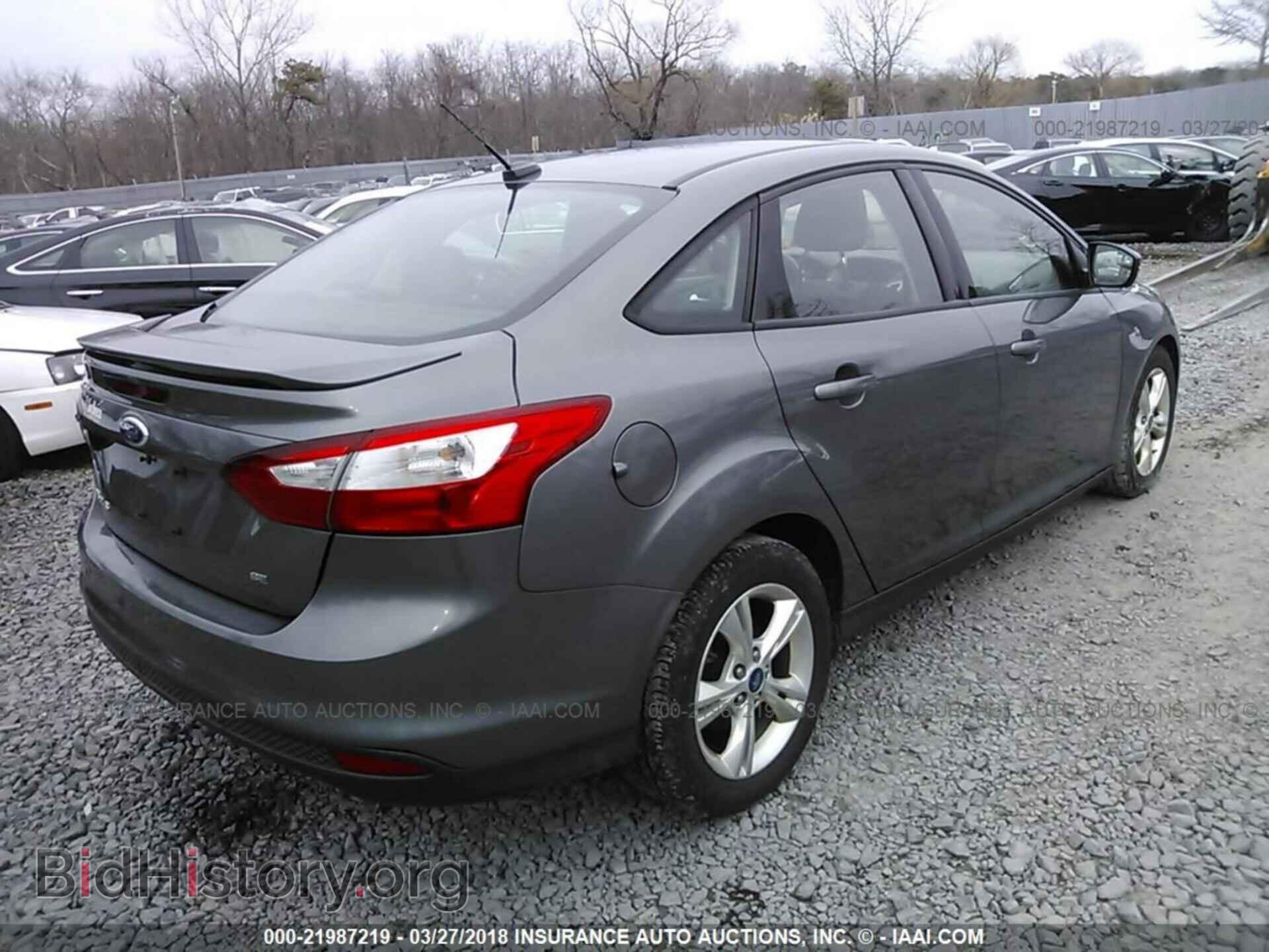 2012 Ford Focus - VIN: 1FAHP3F20CL166200 - Photo 4