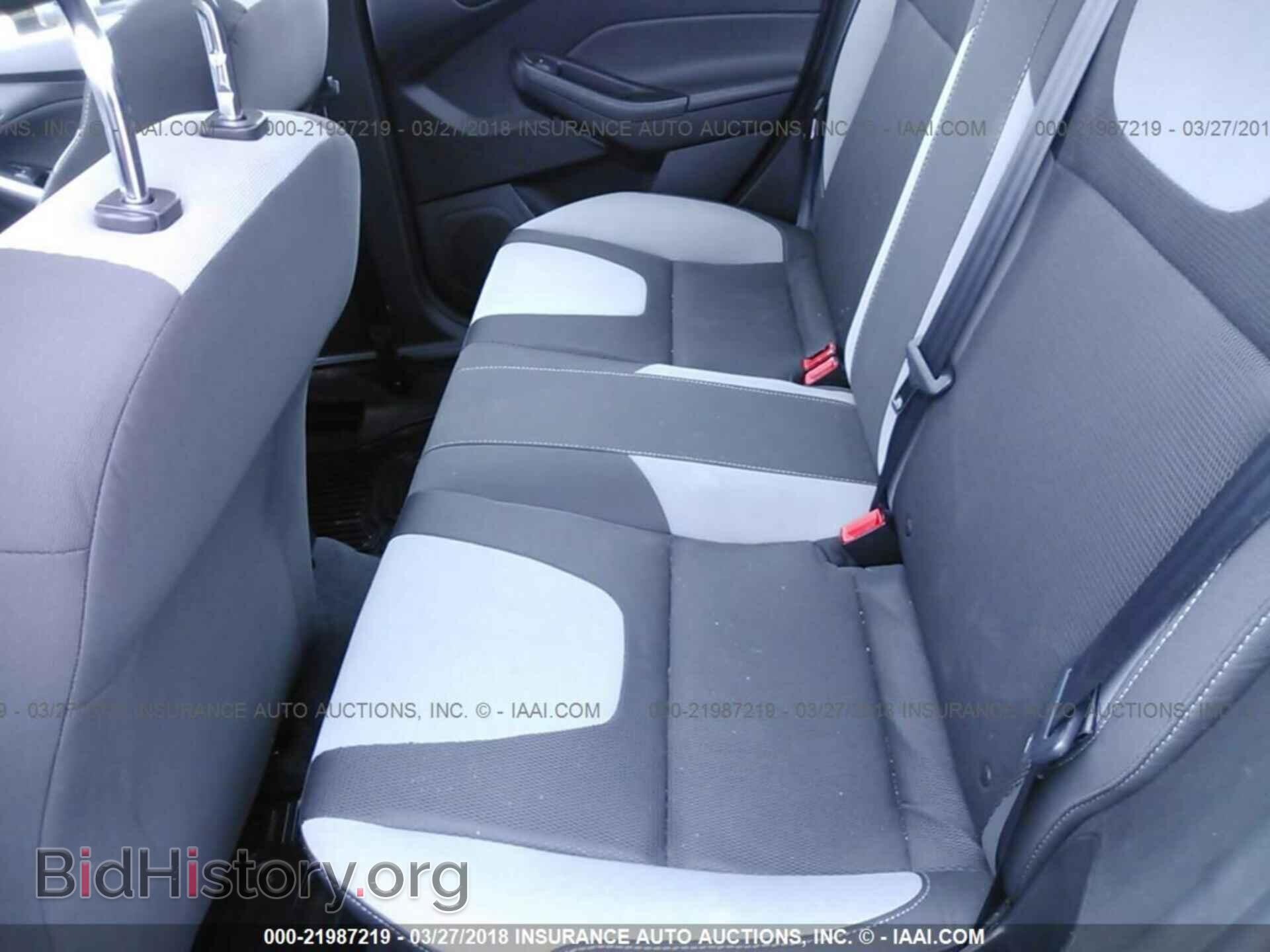 2012 Ford Focus - VIN: 1FAHP3F20CL166200 - Photo 8