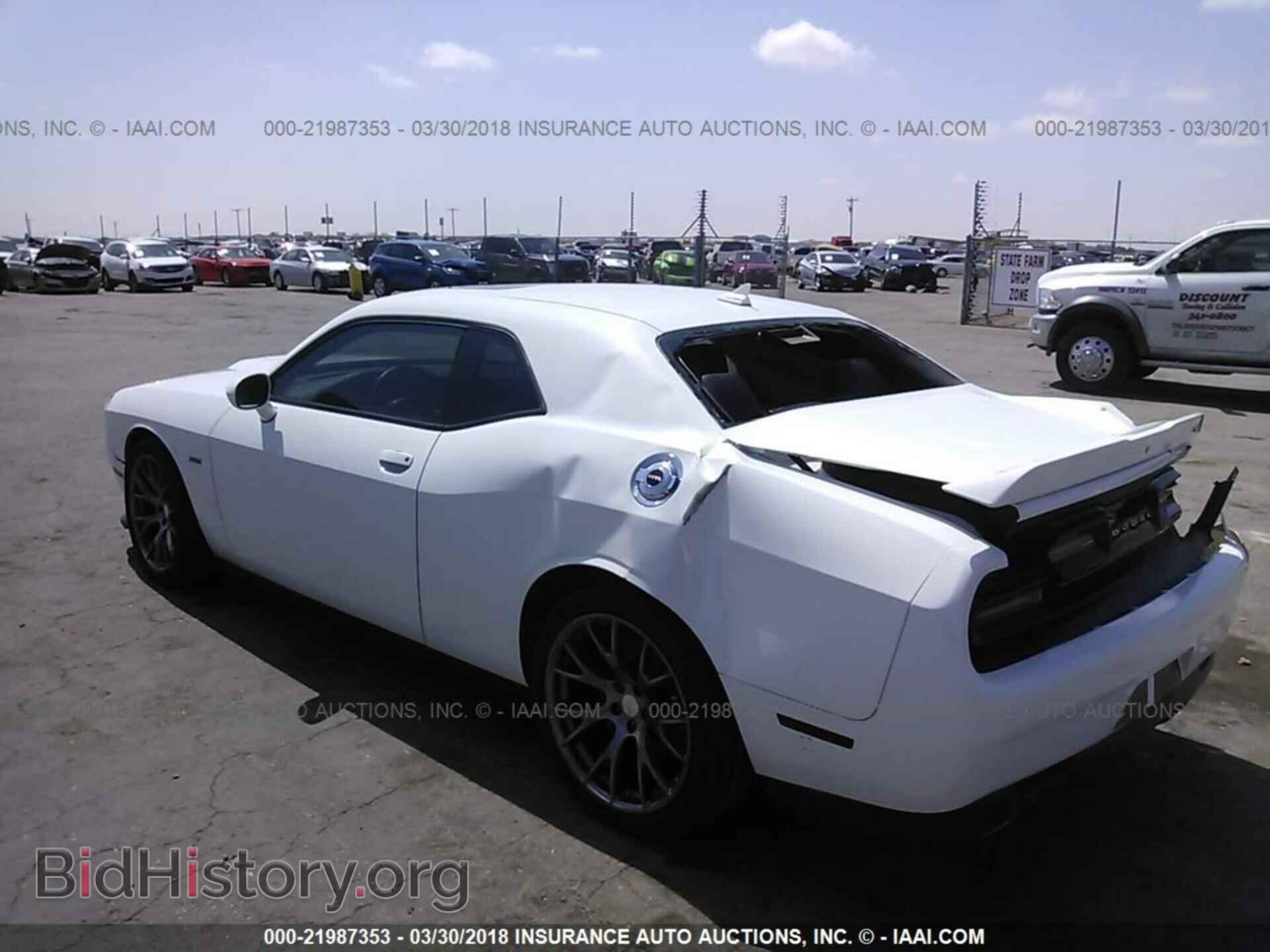 2015 Dodge Challenger - VIN: 2C3CDZDJ0FH892977 - Photo 3