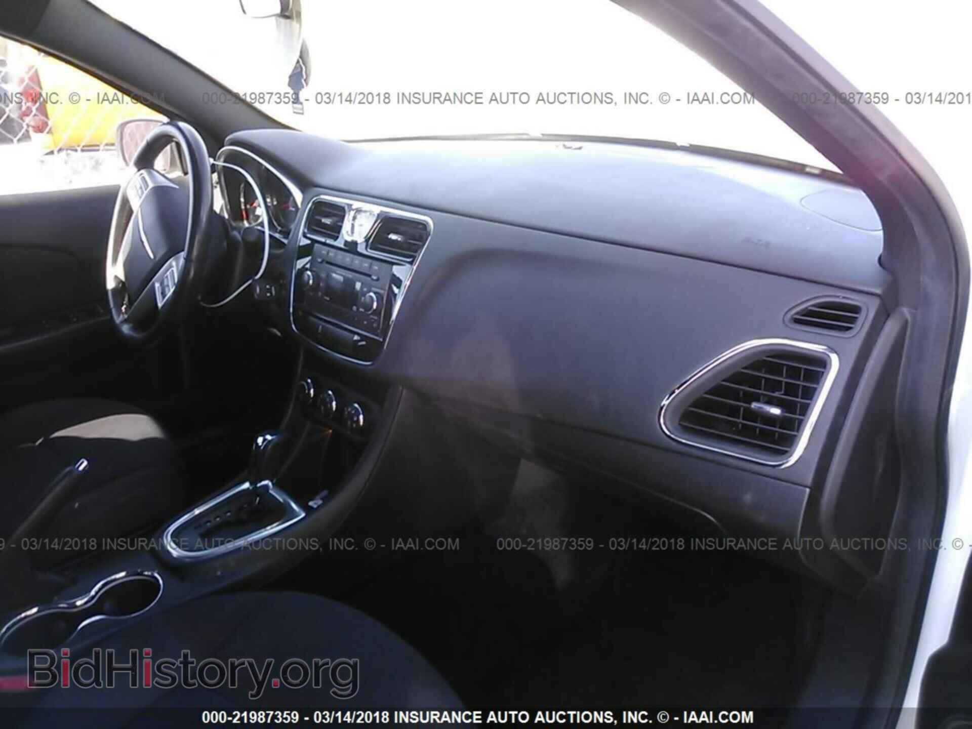 2013 Chrysler 200 - VIN: 1C3CCBBG4DN527420 - Photo 5