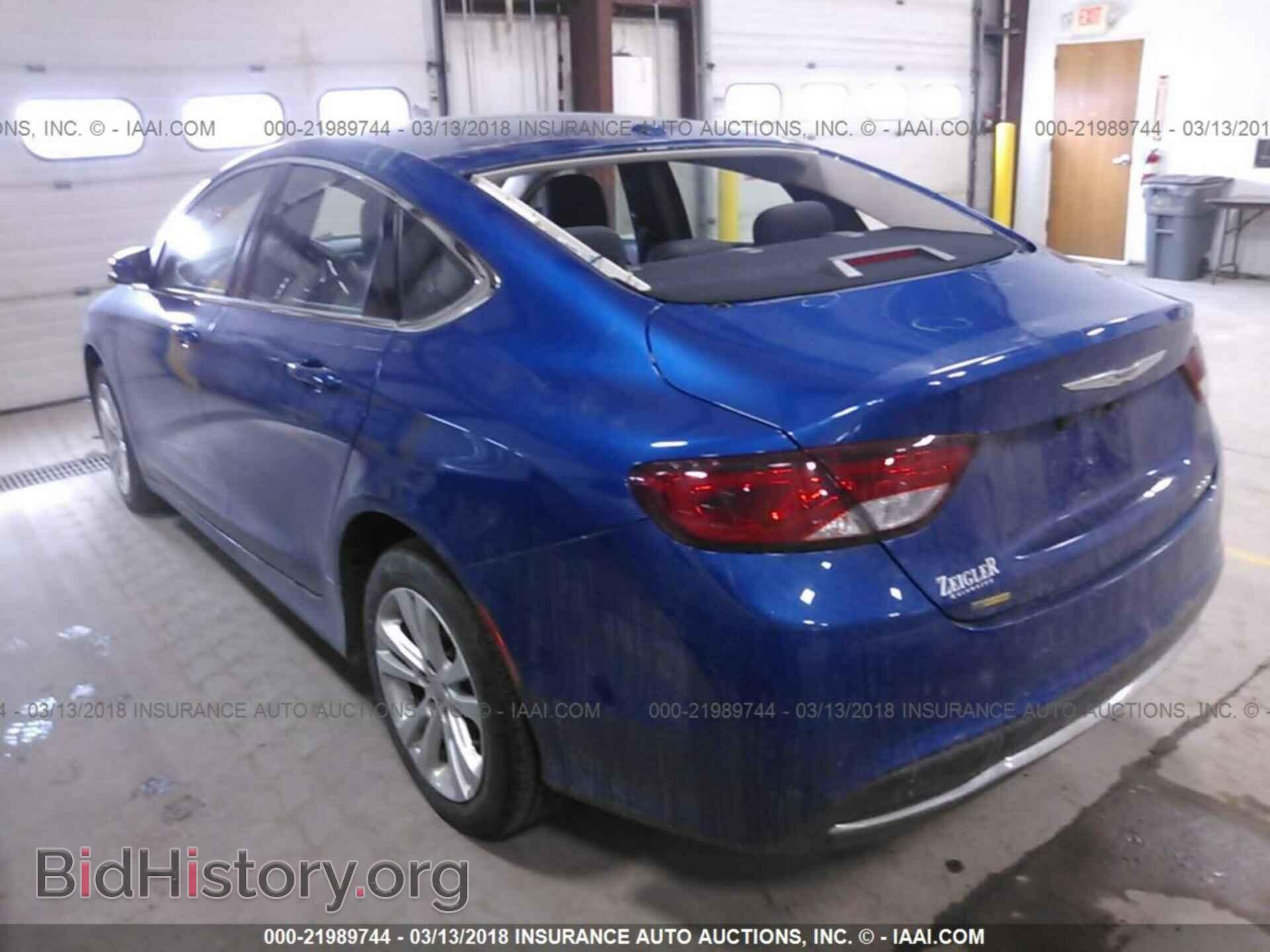 2016 Chrysler 200 - VIN: 1C3CCCAB8GN106042 - Photo 3