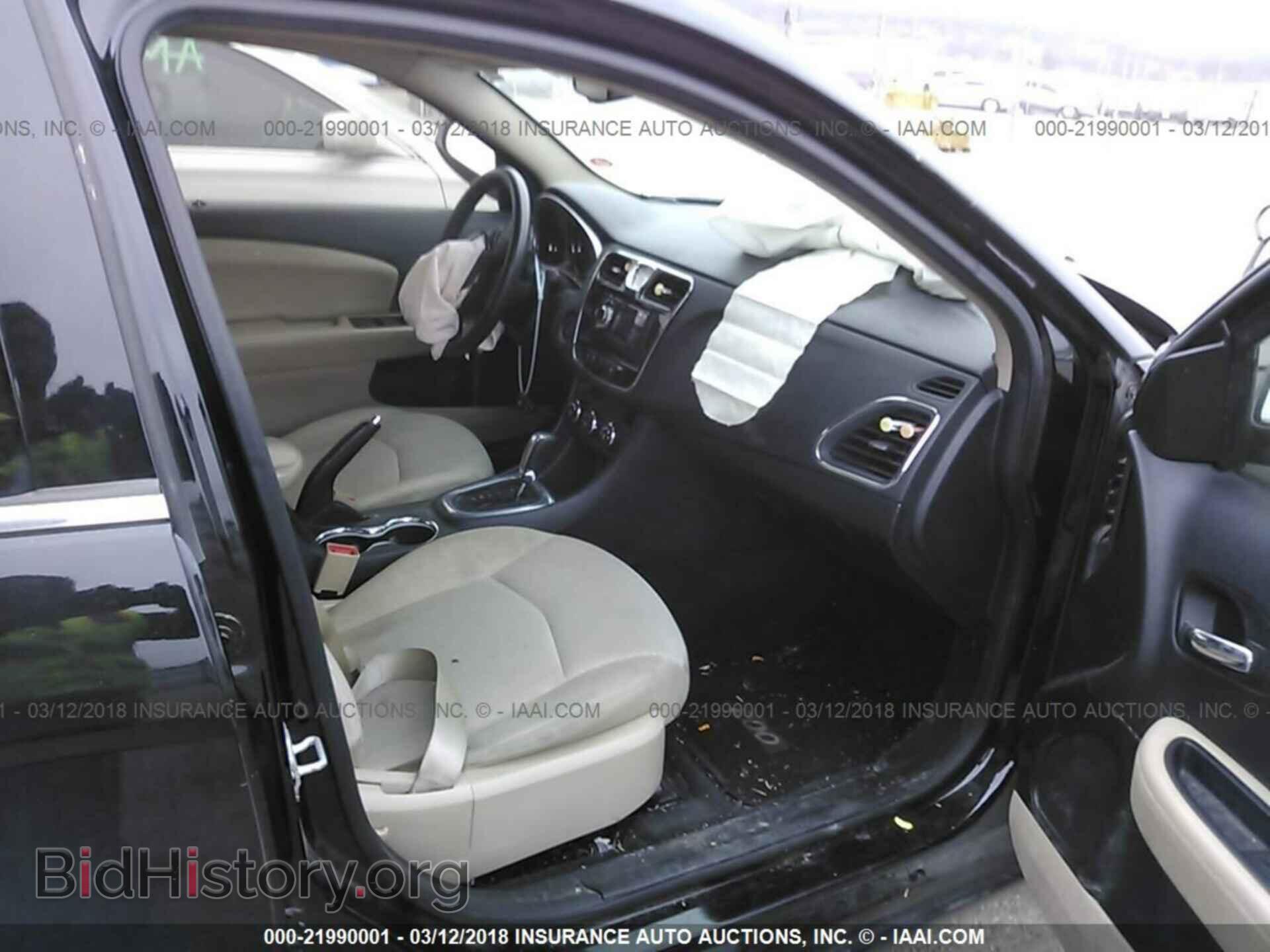 2014 Chrysler 200 - VIN: 1C3CCBAG5EN150048 - Photo 5