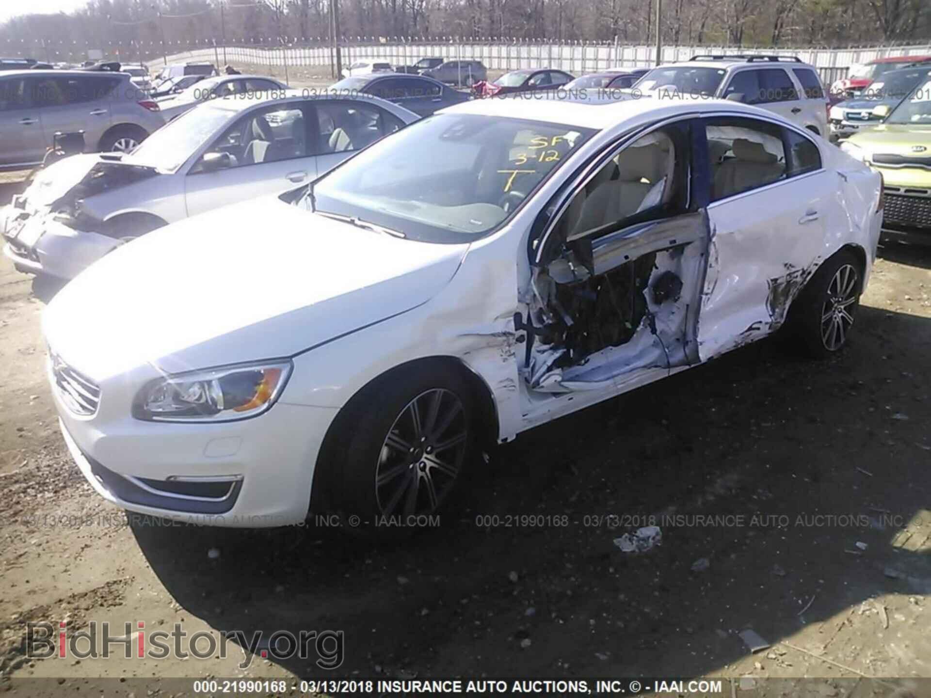 2017 Volvo S60 - VIN: LYV402HM8HB152241 - Фото 2