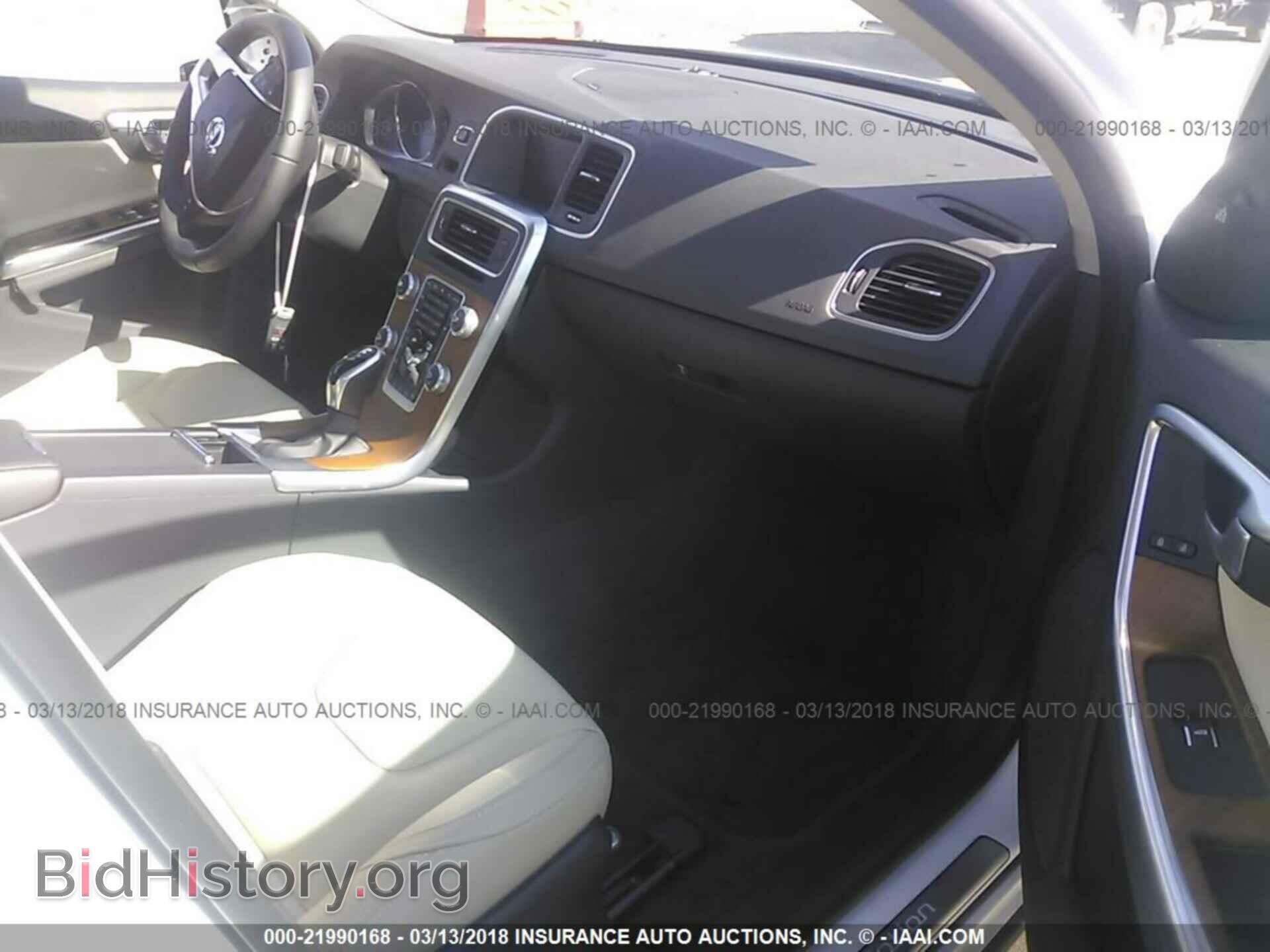 2017 Volvo S60 - VIN: LYV402HM8HB152241 - Фото 5
