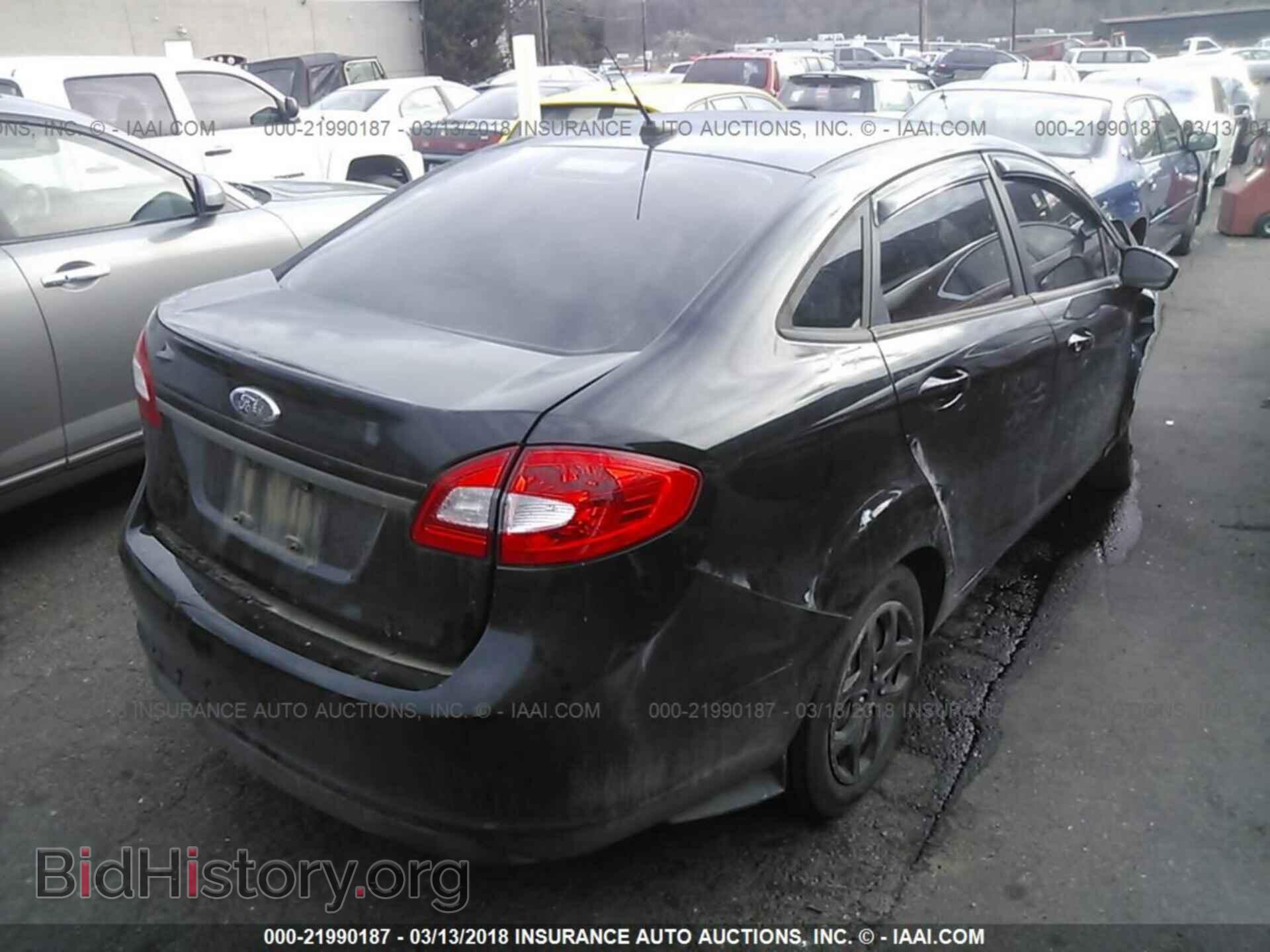 2012 Ford Fiesta - VIN: 3FADP4AJ3CM115694 - Photo 4
