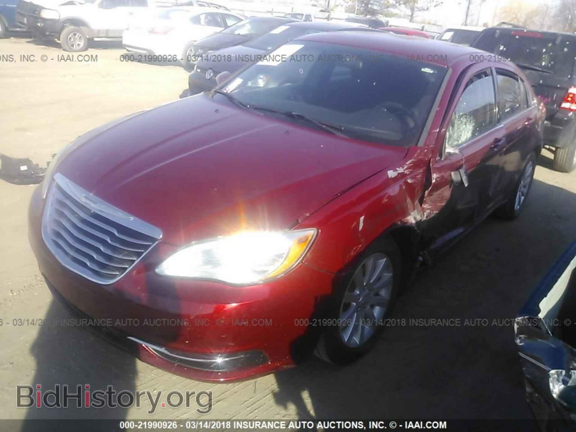2011 Chrysler 200 - VIN: 1C3BC1FB5BN502964 - Фото 2