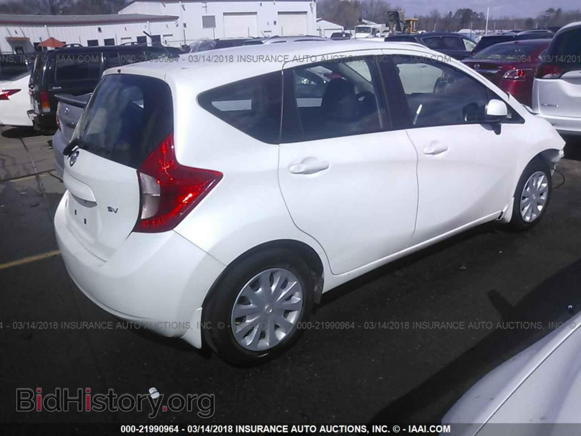 2014 Nissan Versa note - VIN: 3N1CE2CP0EL403573 - Photo 4