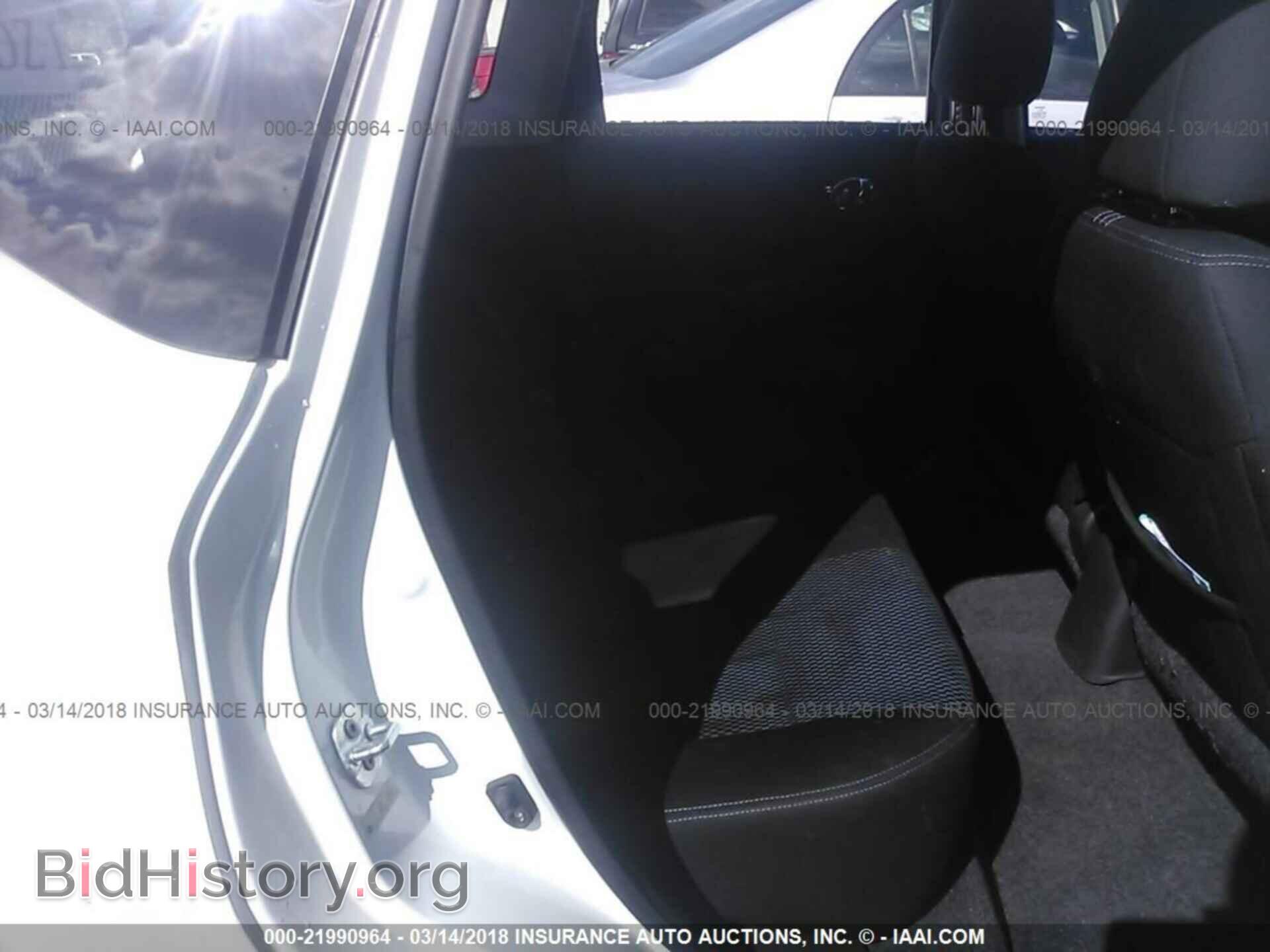 2014 Nissan Versa note - VIN: 3N1CE2CP0EL403573 - Photo 8