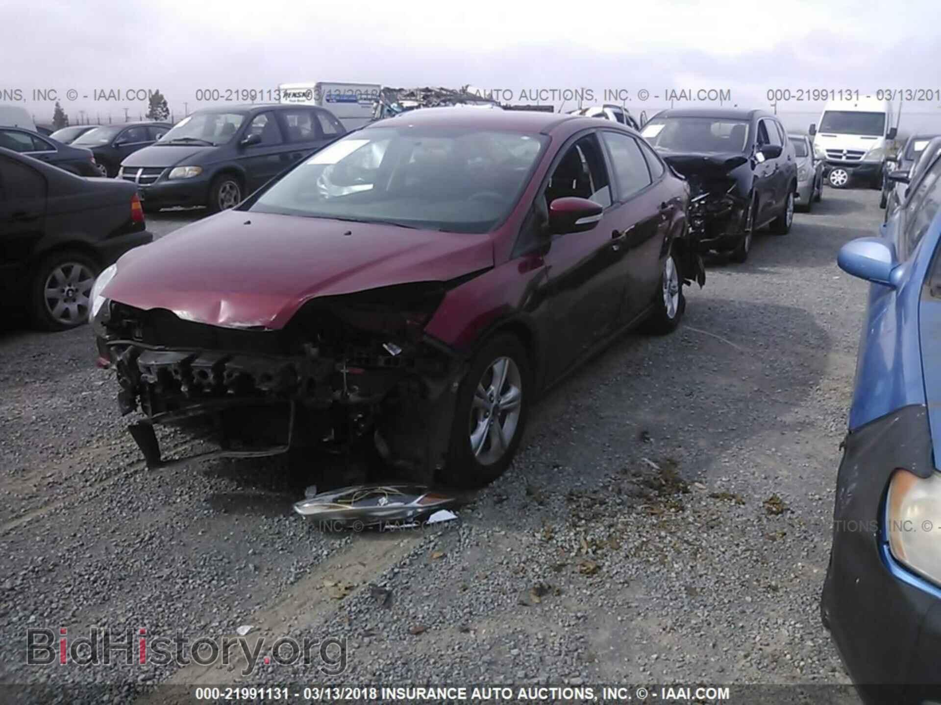 2013 Ford Focus - VIN: 1FADP3F24DL352967 - Photo 2