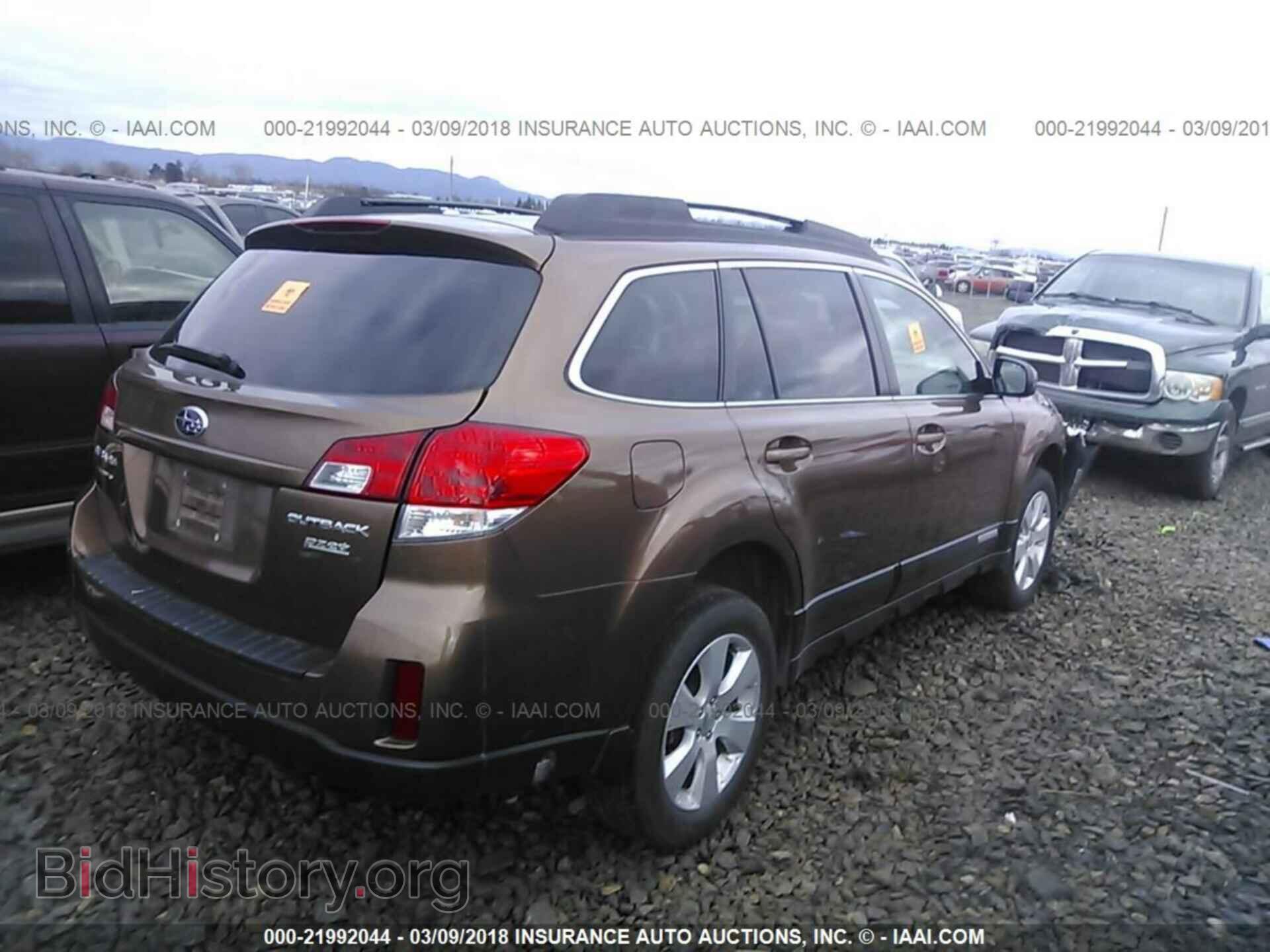 2011 Subaru Outback - VIN: 4S4BRBCC7B3431934 - Фото 4