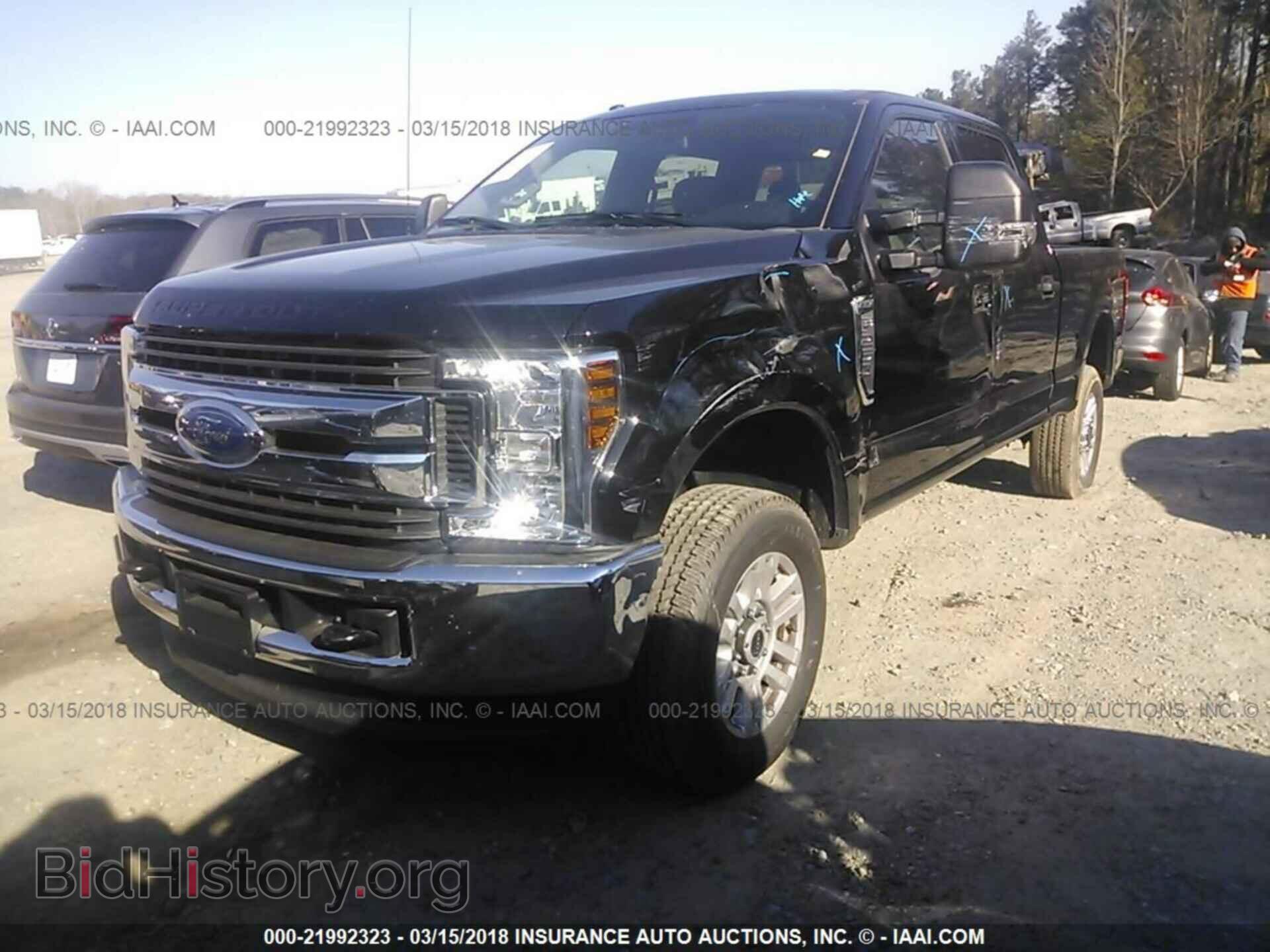 2018 Ford F250 - VIN: 1FT7W2B68JEB38013 - Фото 2