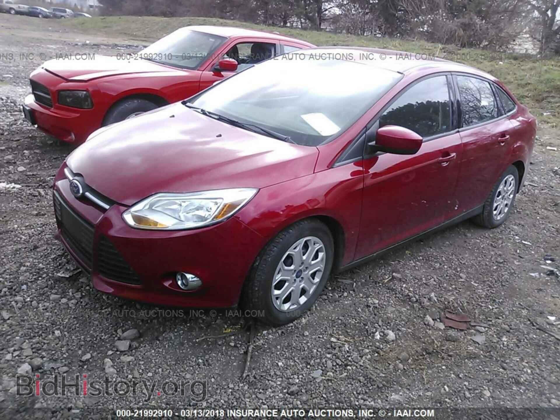 2012 Ford Focus - VIN: 1FAHP3F25CL447652 - Photo 2
