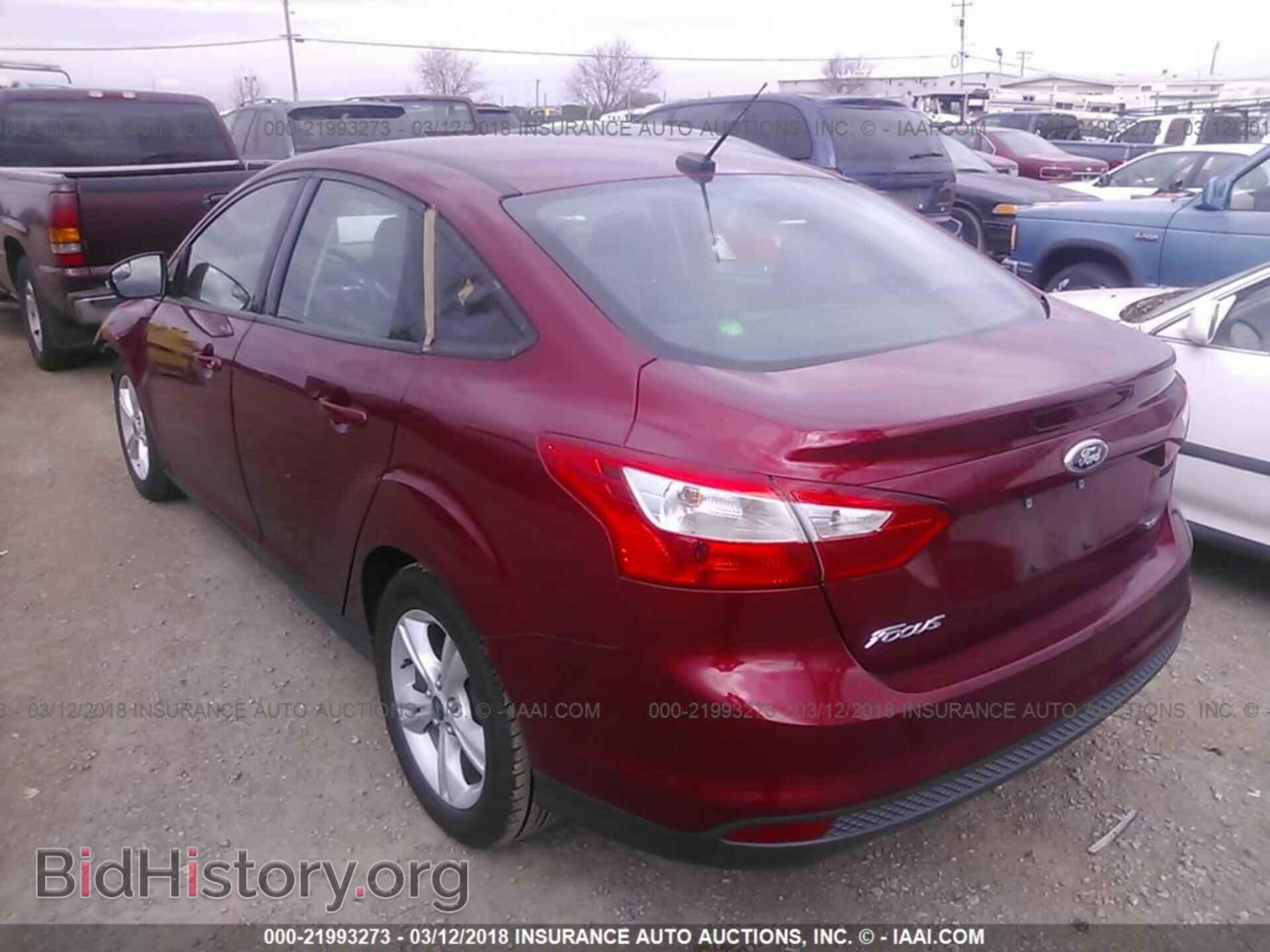 2014 Ford Focus - VIN: 1FADP3F28EL432869 - Photo 3