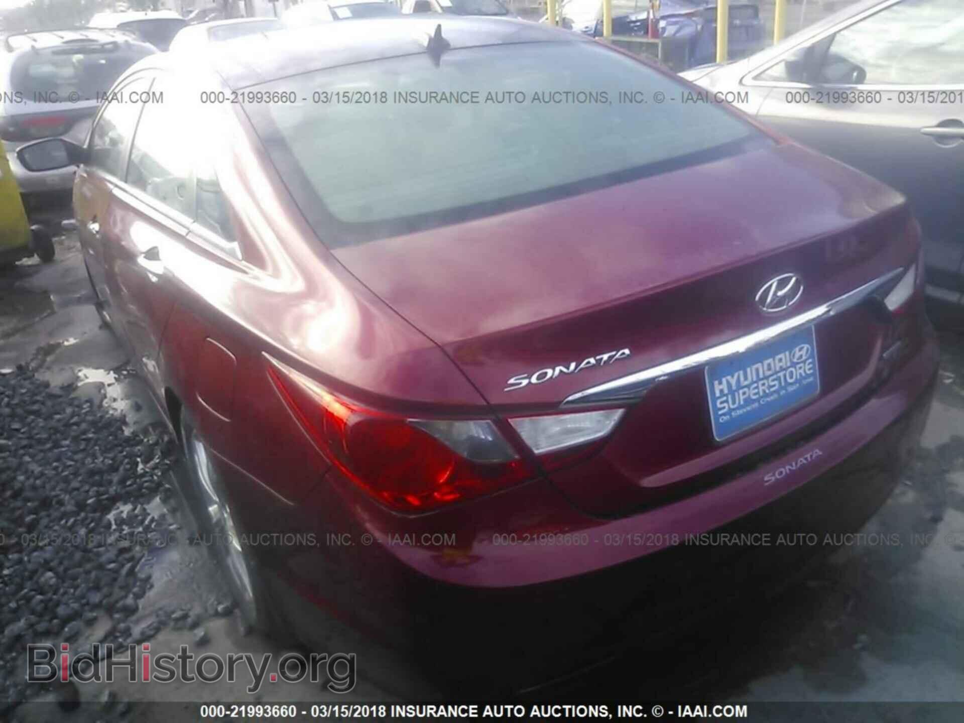 2012 Hyundai Sonata - VIN: 5NPEC4ACXCH418683 - Фото 3