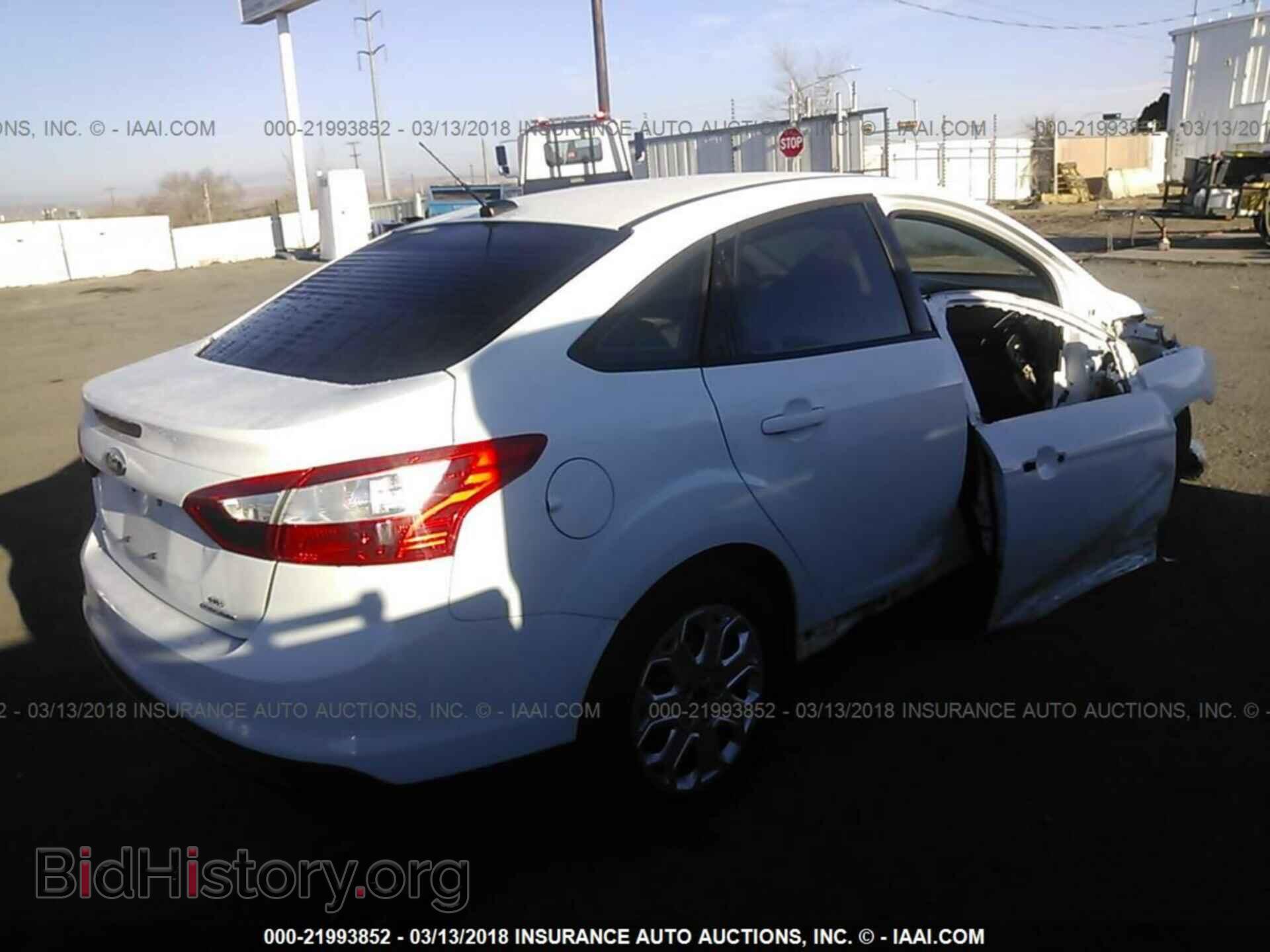 2012 Ford Focus - VIN: 1FAHP3F29CL455883 - Photo 4