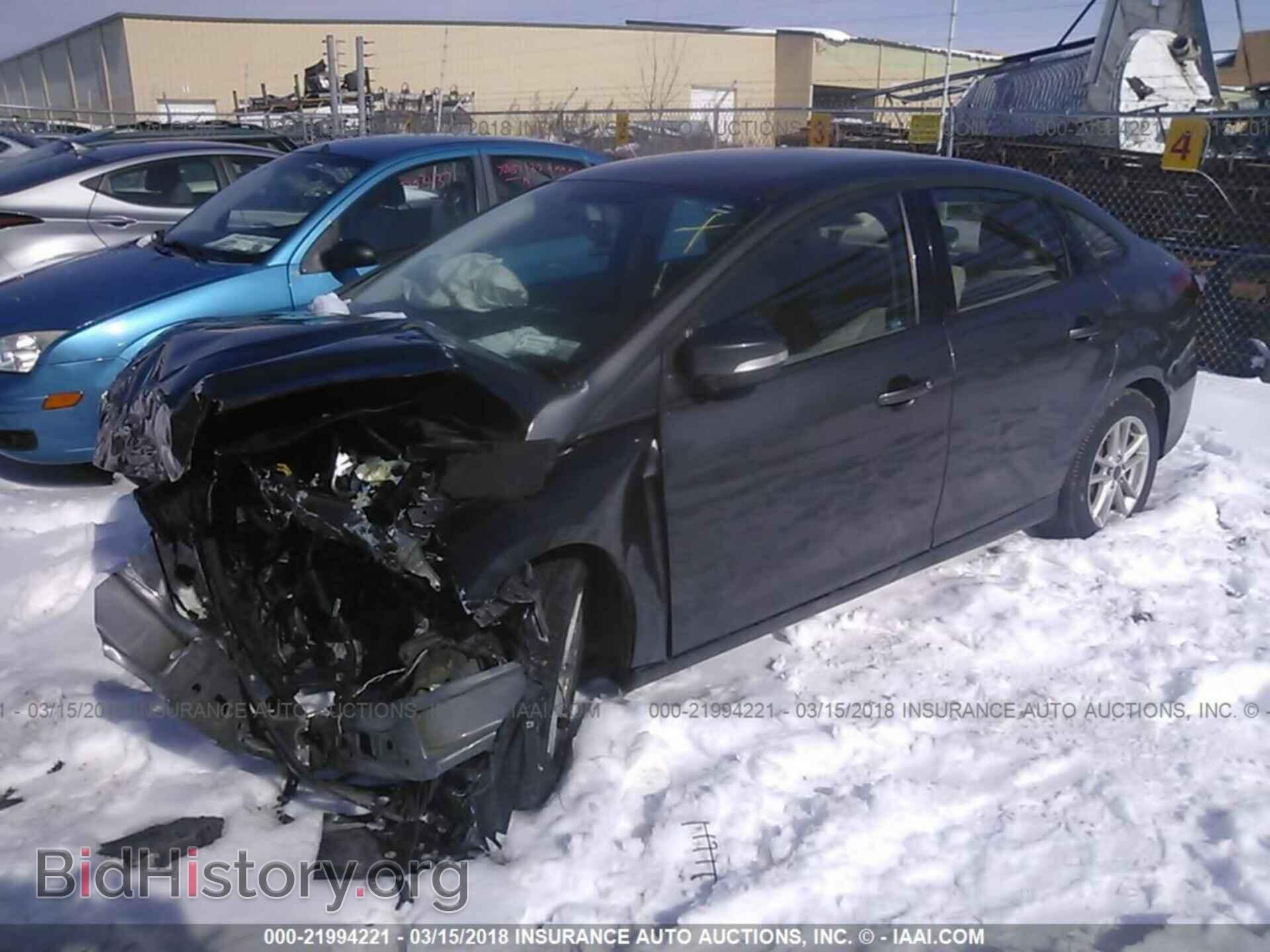 2015 Ford Focus - VIN: 1FADP3F28FL336533 - Photo 2