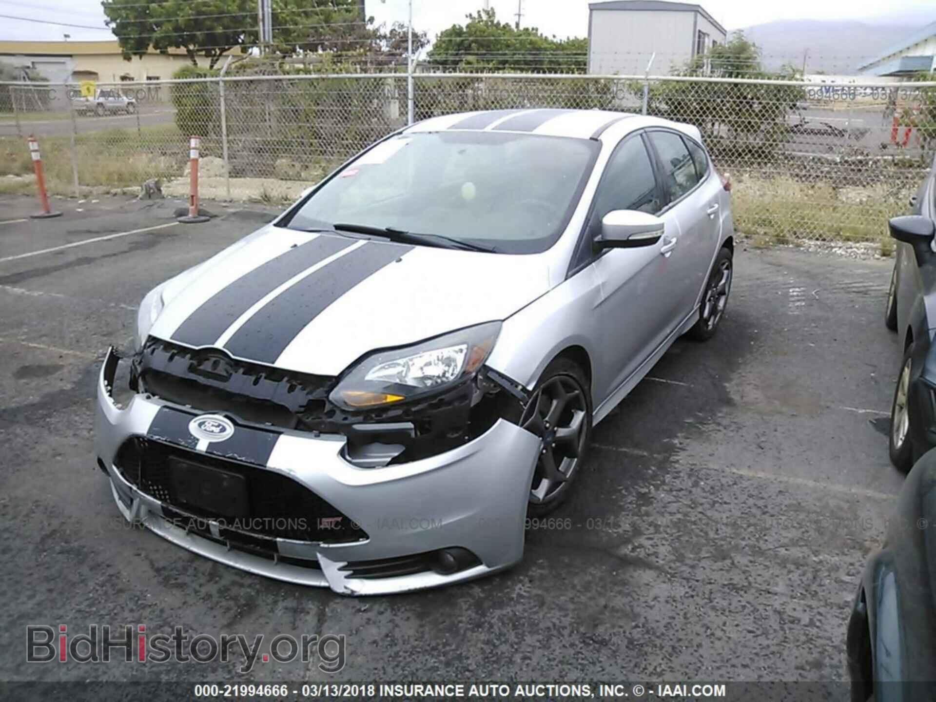 2014 Ford Focus - VIN: 1FADP3L92EL100086 - Photo 2