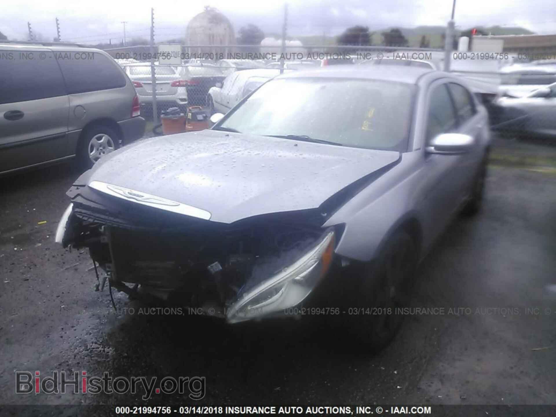 2013 Chrysler 200 - VIN: 1C3CCBCG0DN510337 - Фото 2