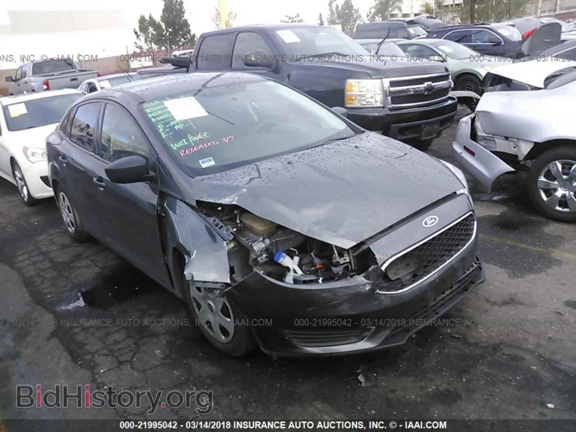 Photo 1FADP3E25GL275953 - Ford Focus 2016