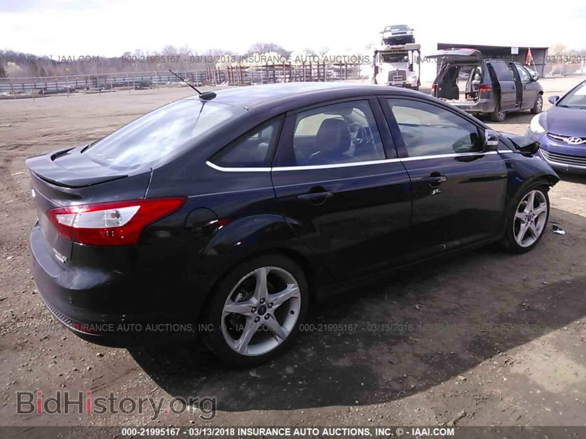 2012 Ford Focus - VIN: 1FAHP3J21CL426773 - Photo 4