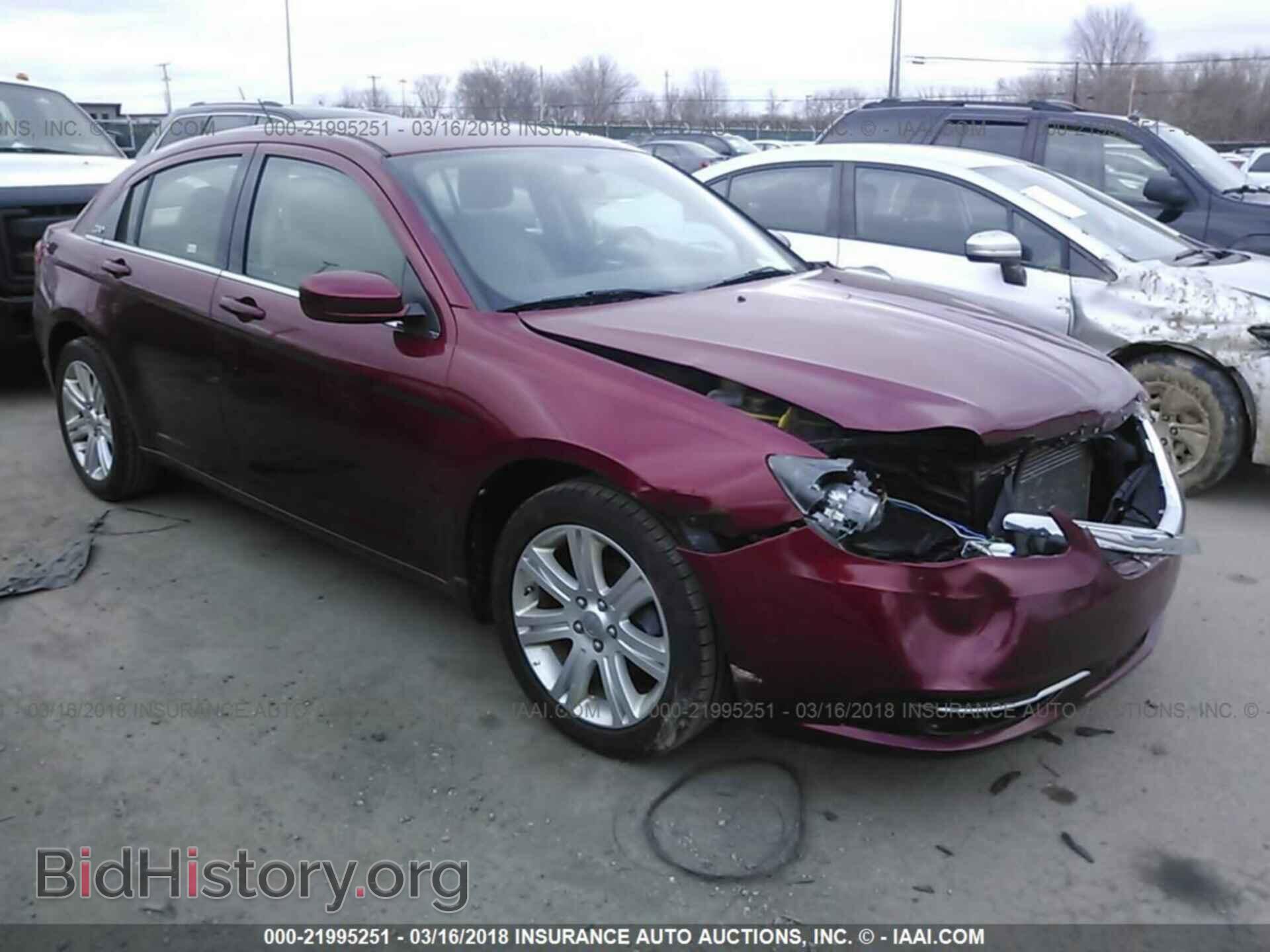 Photo 1C3CCBBB9DN765588 - Chrysler 200 2013