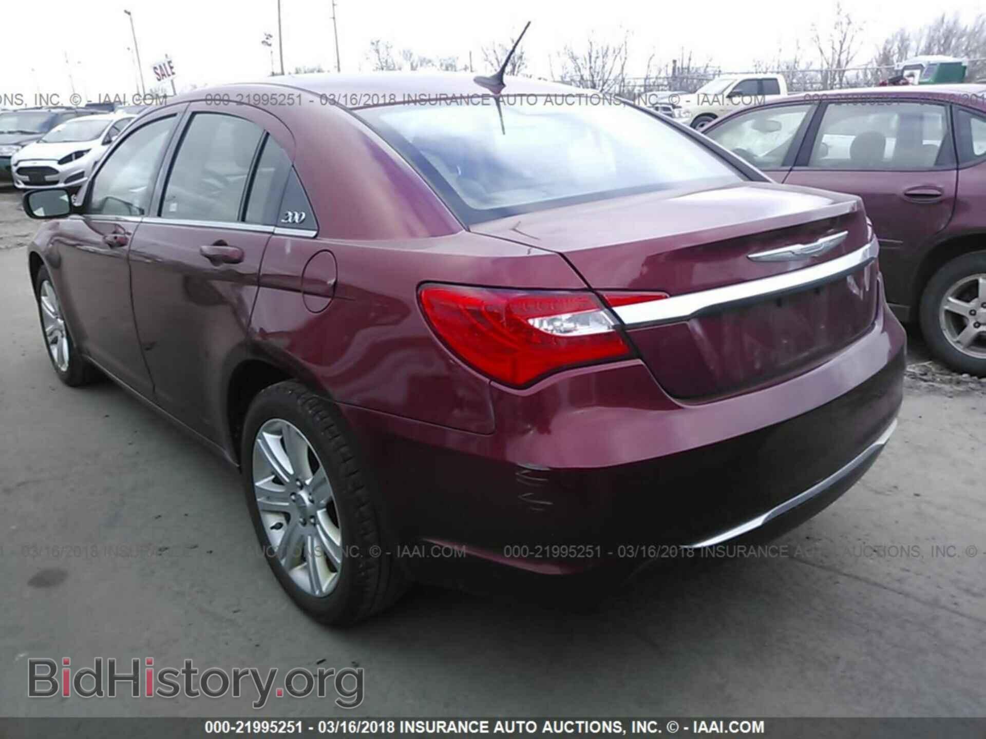 2013 Chrysler 200 - VIN: 1C3CCBBB9DN765588 - Photo 3