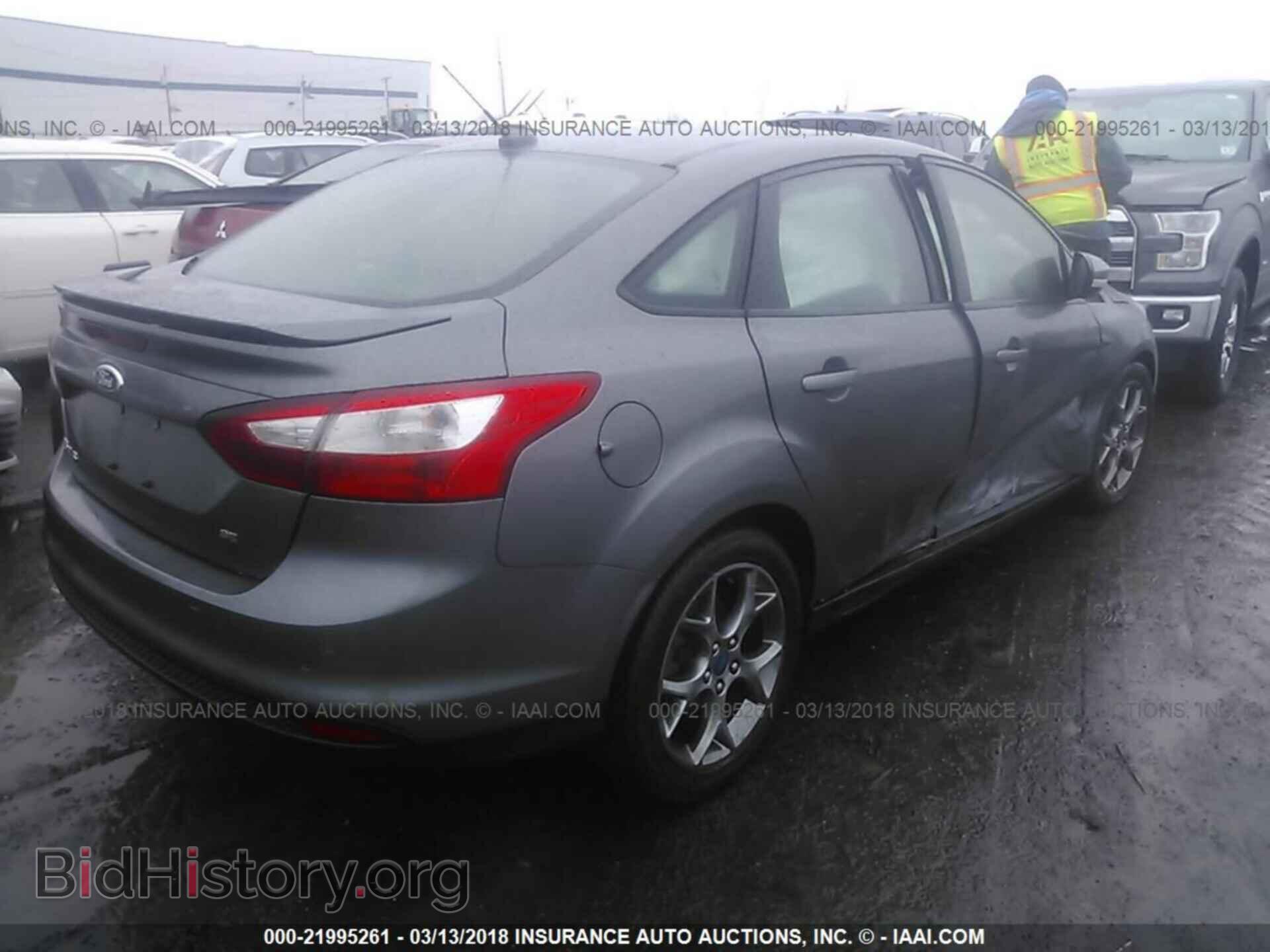 2013 Ford Focus - VIN: 1FADP3F26DL103473 - Photo 4