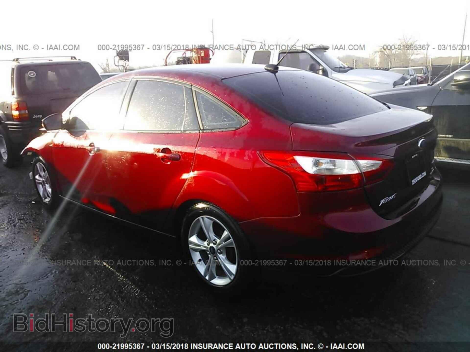 2014 Ford Focus - VIN: 1FADP3F28EL183585 - Photo 3