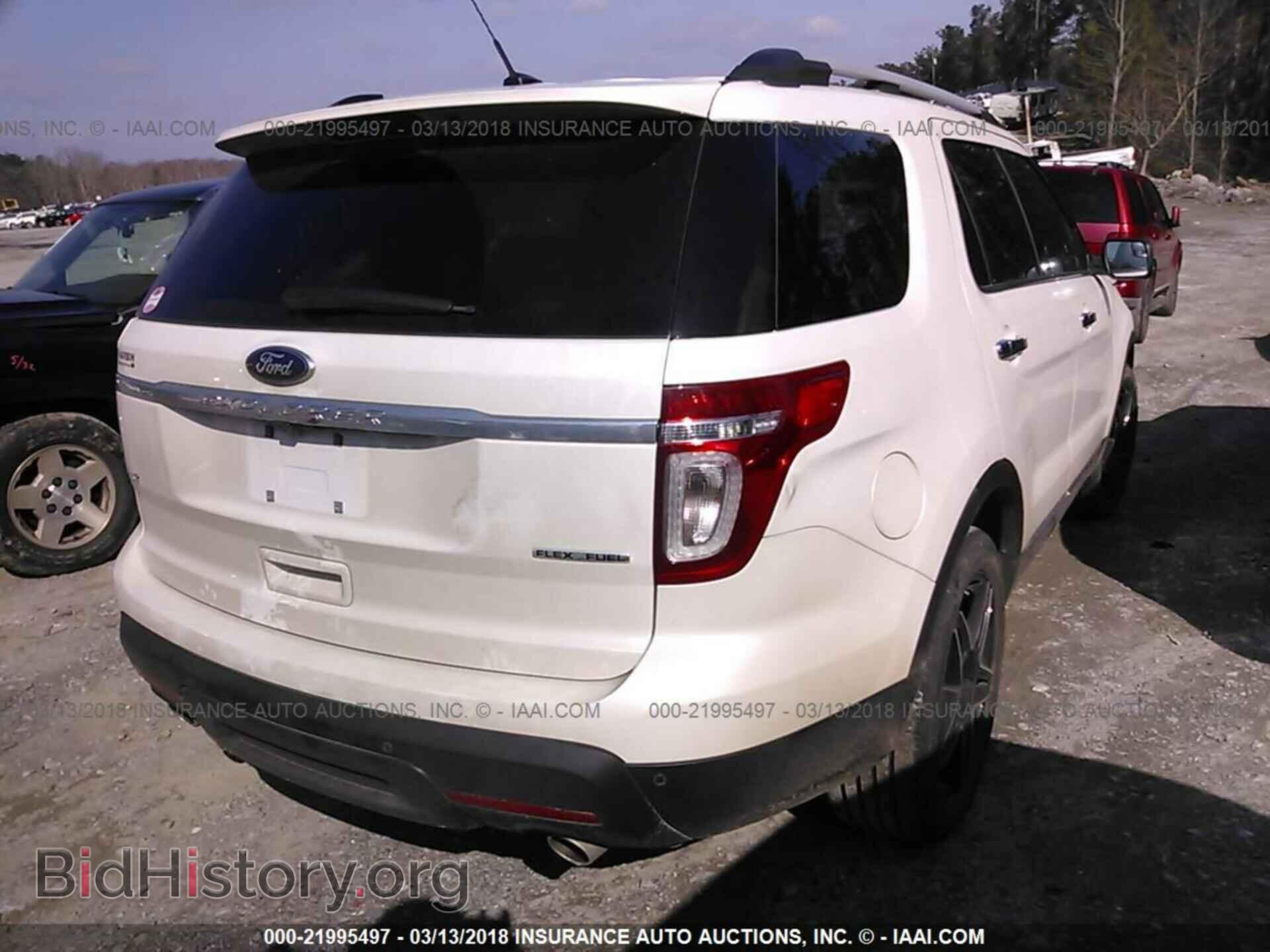 2013 Ford Explorer - VIN: 1FM5K7D80DGA65321 - Photo 4
