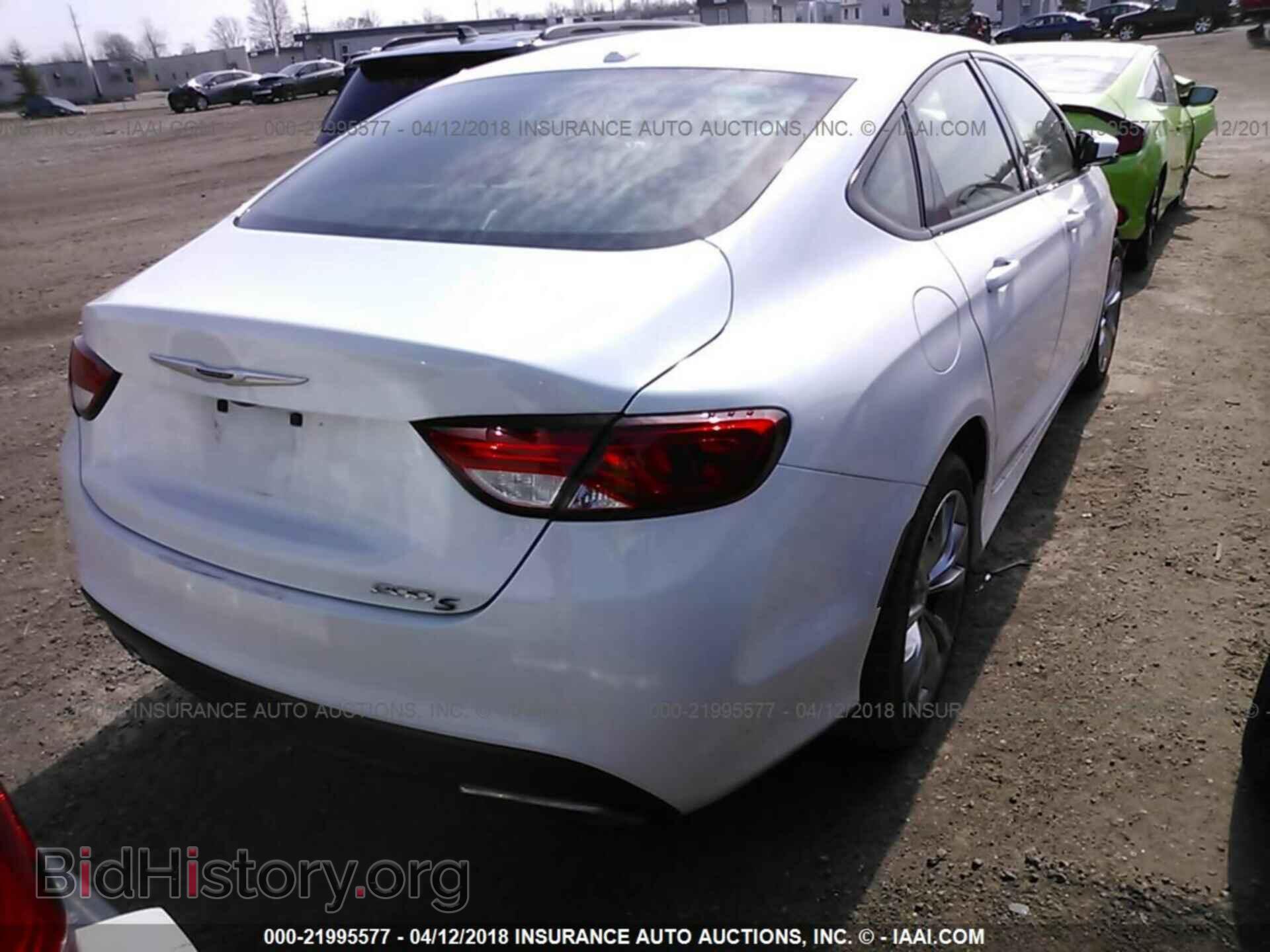 2016 Chrysler 200 - VIN: 1C3CCCBBXGN115601 - Фото 4