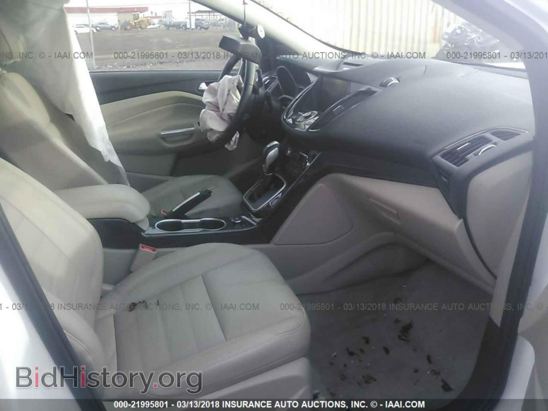 2014 Ford Escape - VIN: 1FMCU0J95EUB10228 - Фото 5
