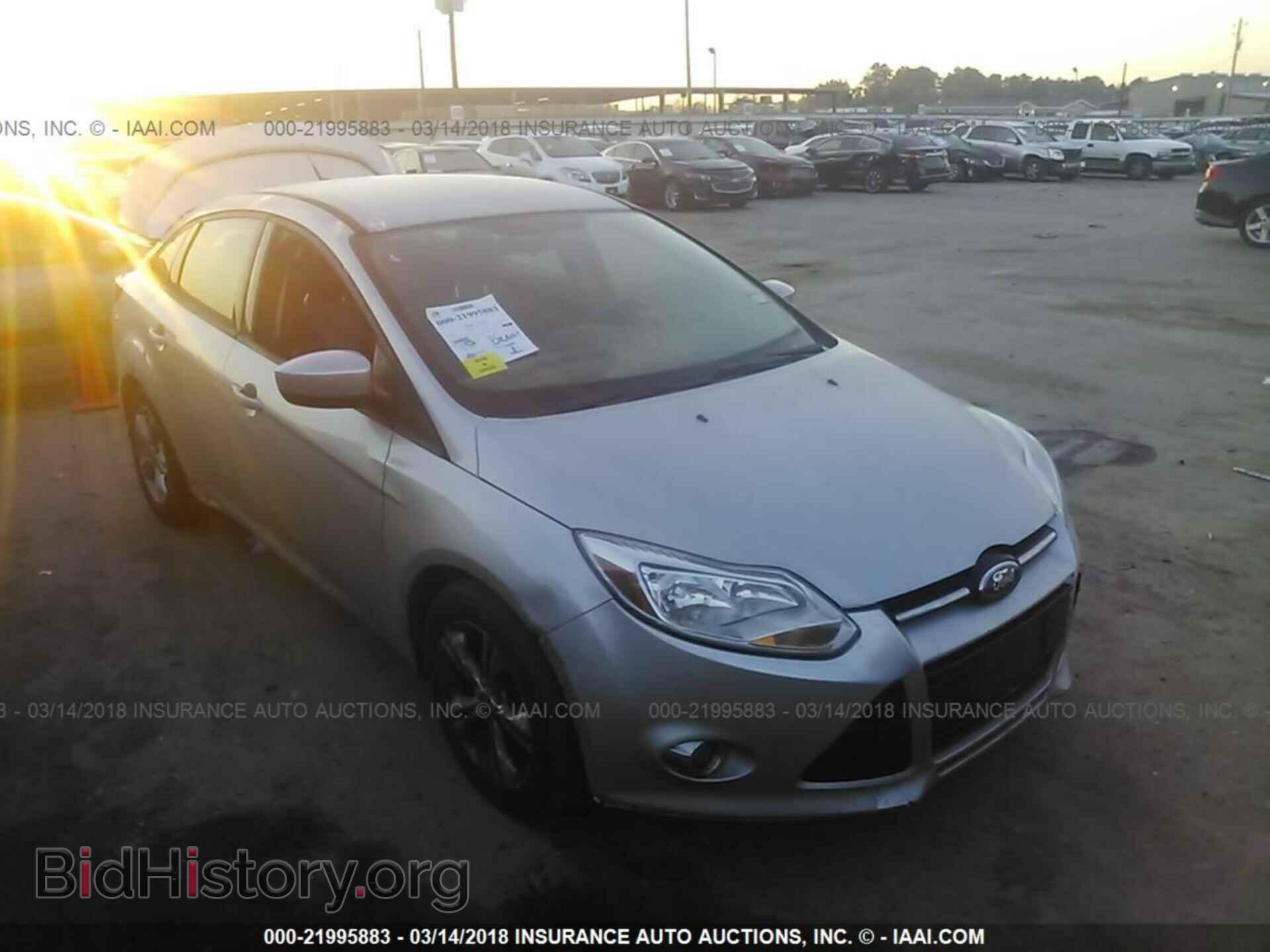 Photo 1FAHP3F23CL381876 - Ford Focus 2012
