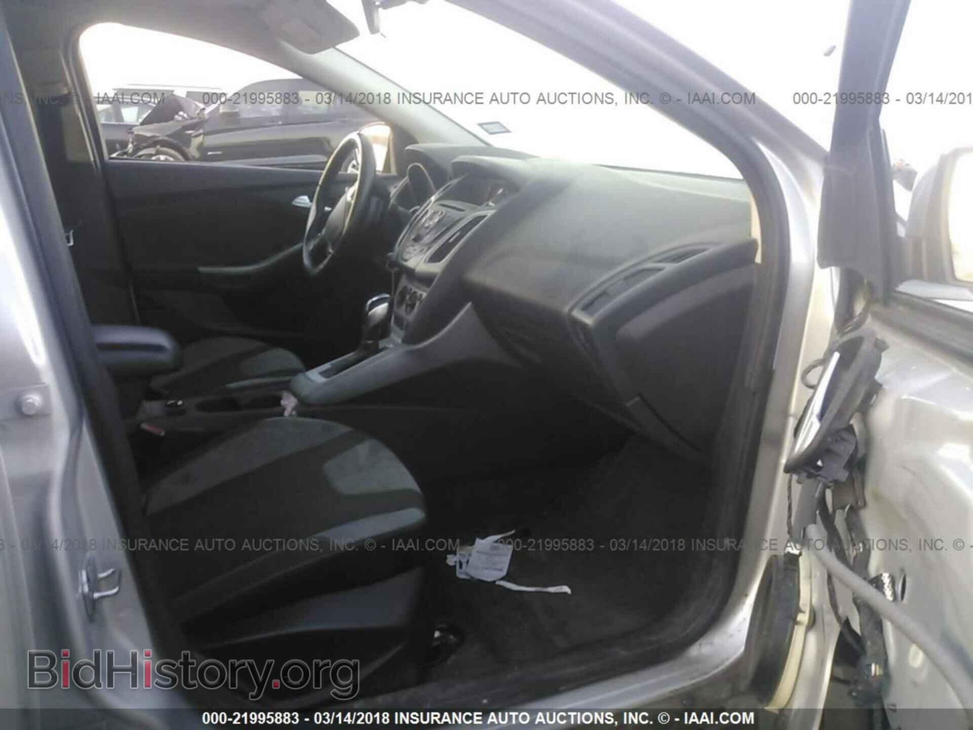 2012 Ford Focus - VIN: 1FAHP3F23CL381876 - Photo 5