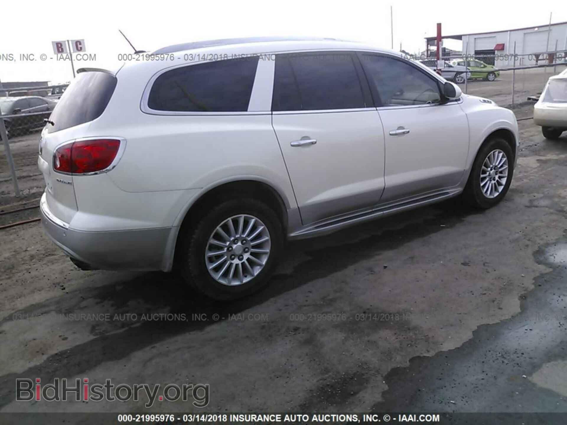 2011 Buick Enclave - VIN: 5GAKRAED0BJ336844 - Фото 4
