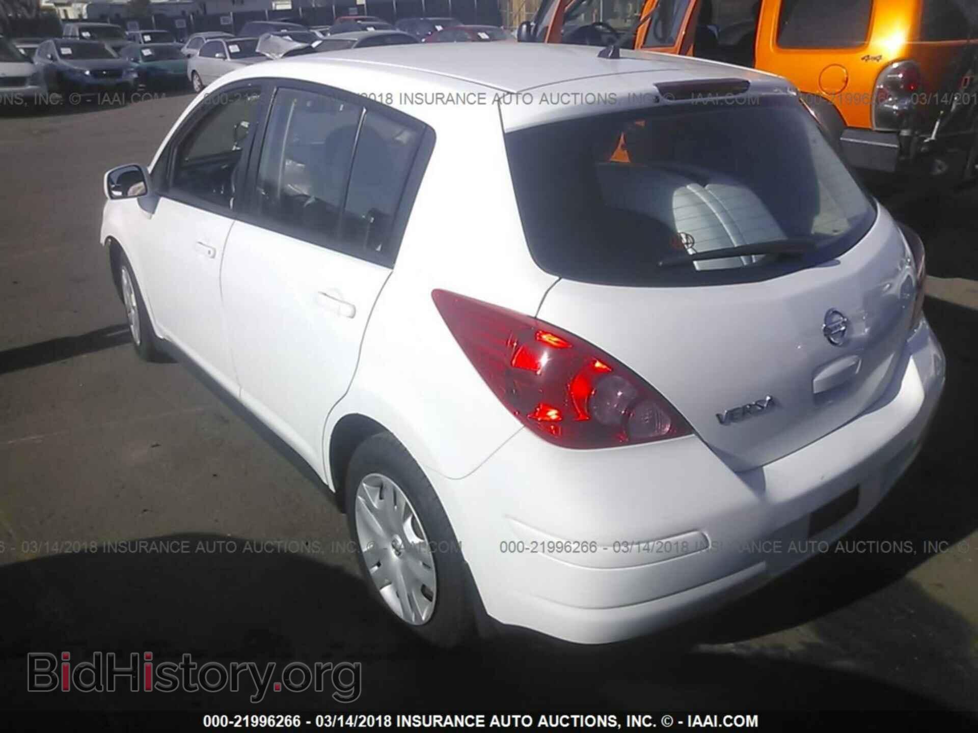 2011 Nissan Versa - VIN: 3N1BC1CP7BL372829 - Фото 3